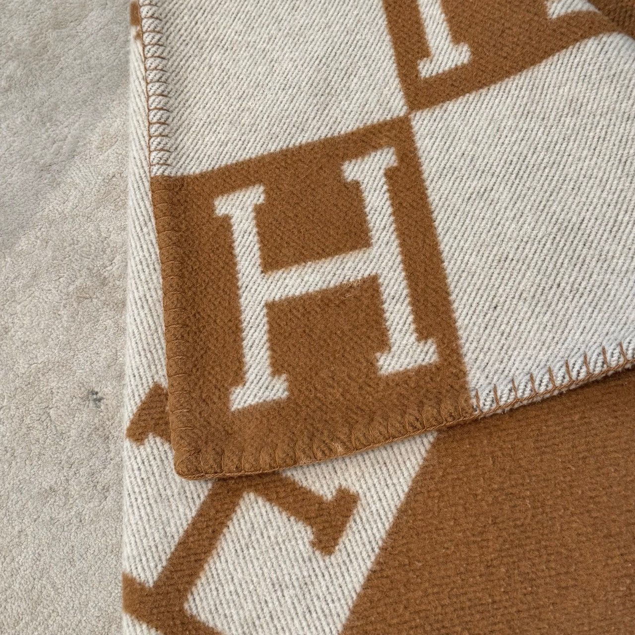 Hermes Hermès Ecru Camel Wool Cashmere Throw Blanket Size ONE SIZE - 12 Thumbnail