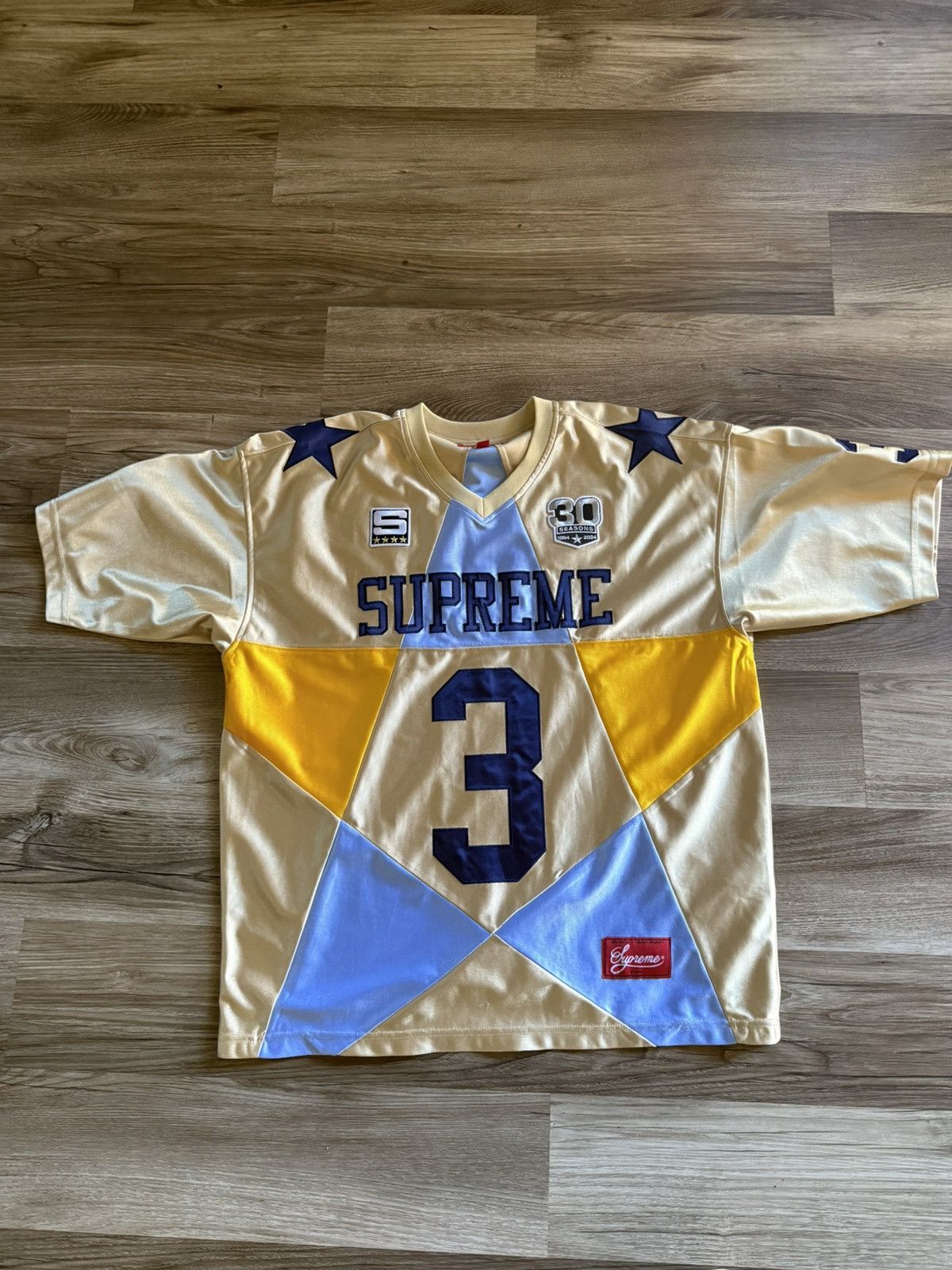 Supreme Supreme Stars Jersey Gold size Medium Size US M / EU 48-50 / 2 - 1 Thumbnail