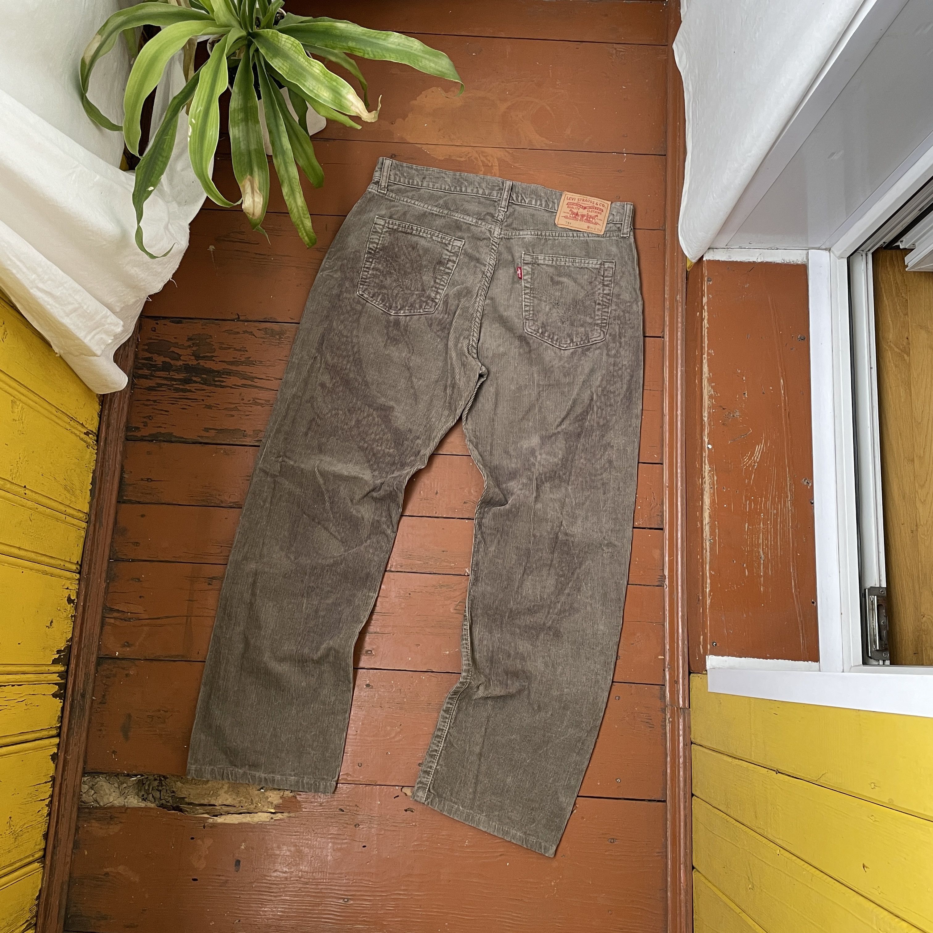 Levi's Custom Levi's Corduroy pants 1of1 japanese style faded Size US 34 / EU 50 - 3 Thumbnail