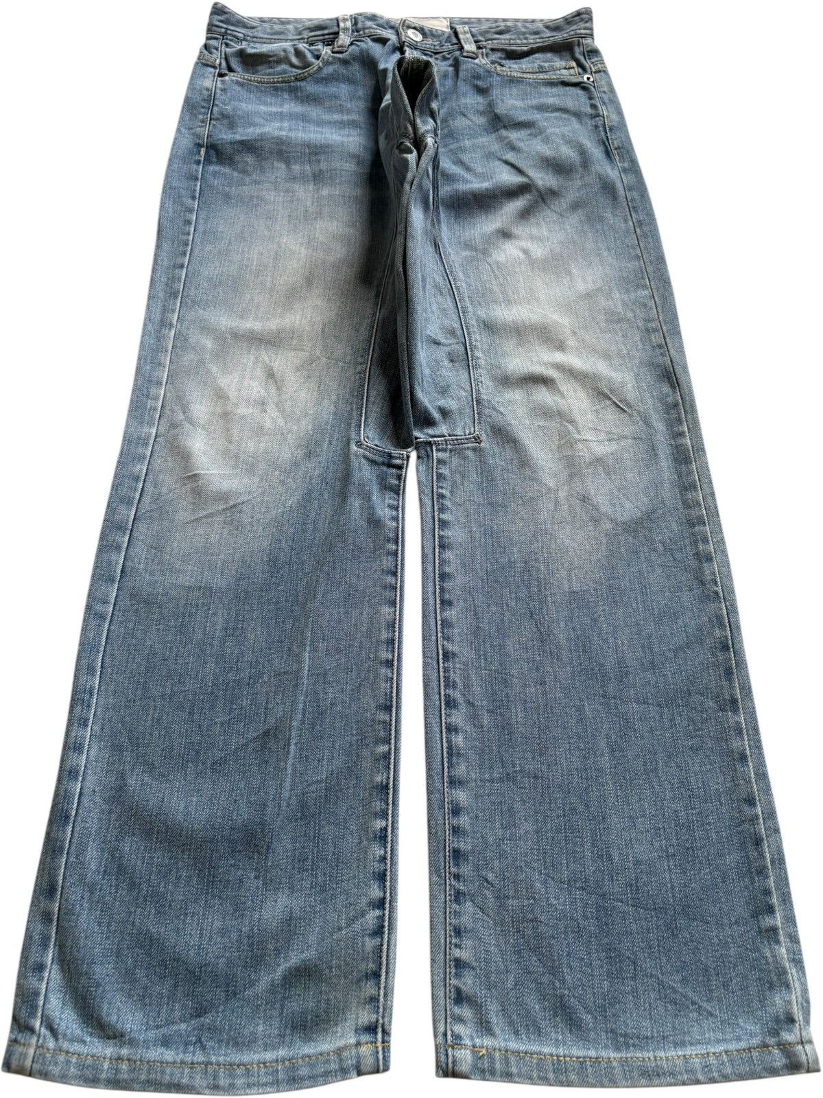 Japanese Brand Vintage Japanese Brand Faded Wash Loose Jeans Size US 30 / EU 46 - 1 Thumbnail