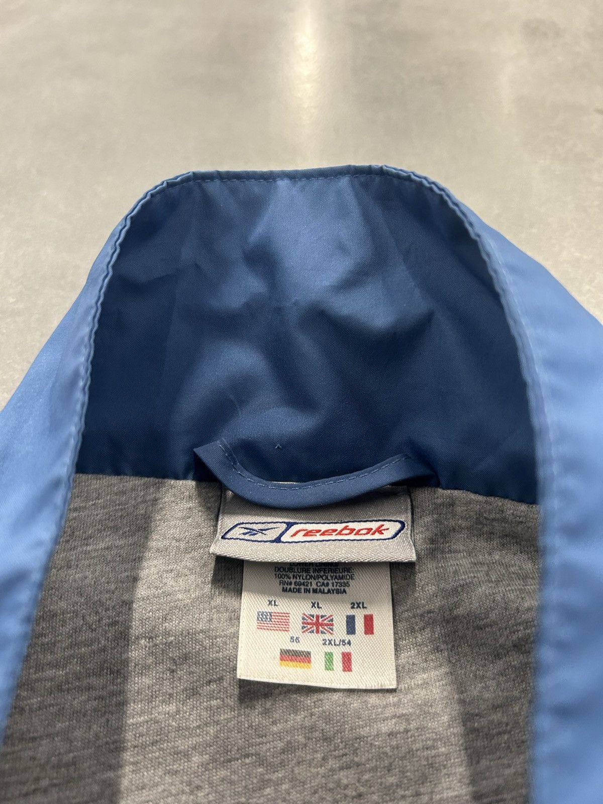 Reebok × Vintage Vintage 90s Reebok windbreaker Size US XL / EU 56 / 4 - 4 Thumbnail