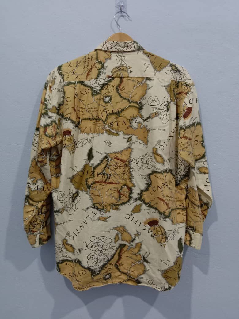 Japanese Brand VINTAGE ABBRE VIATE ATLANTIC MAPS BUTTON DOWN LARGE SIZE Size US XL / EU 56 / 4 - 2 Thumbnail