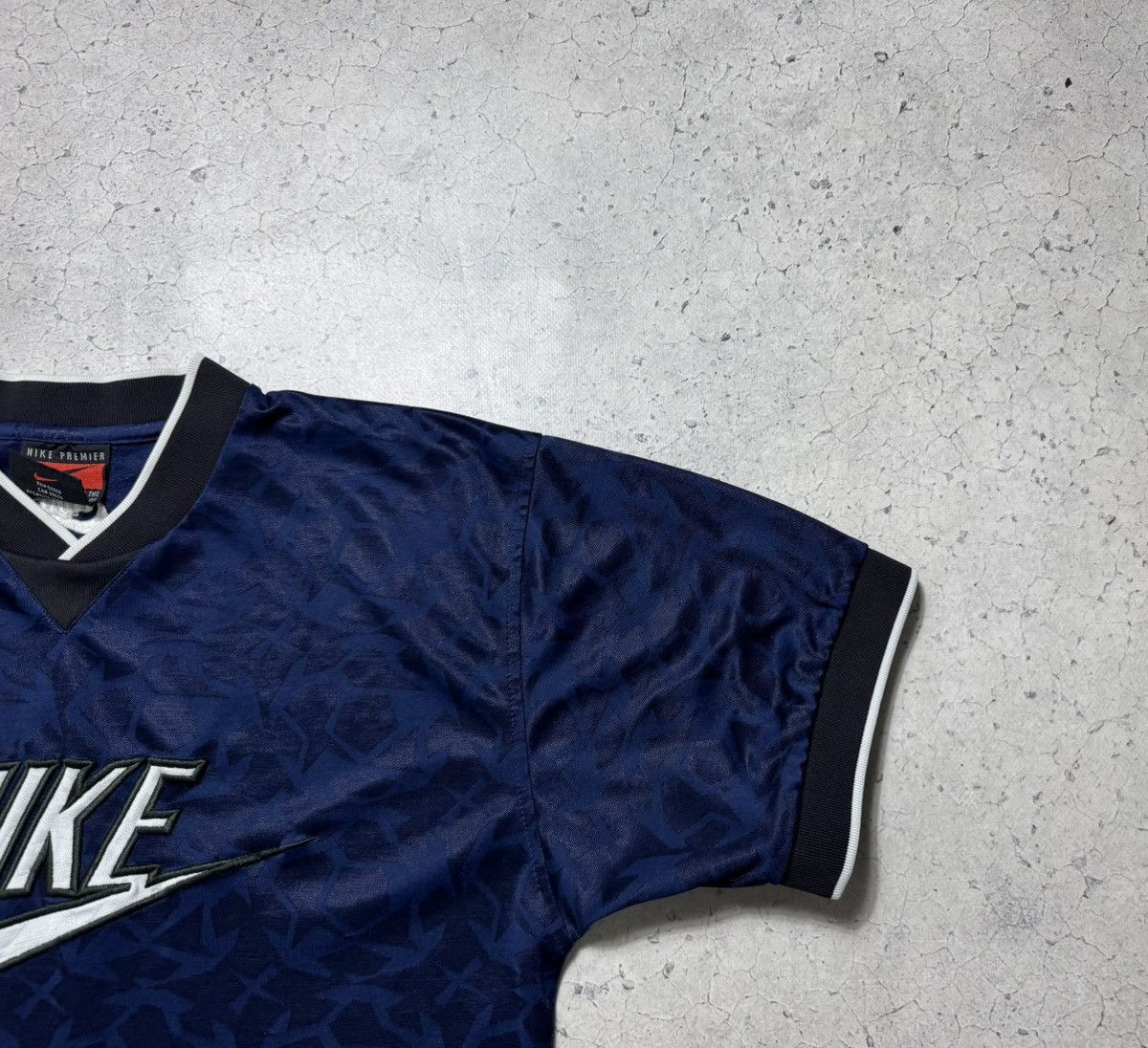 Nike Nike Vintage 90’s Big Logo Swoosh Jersey Shirt Size M Size US M / EU 48-50 / 2 - 2 Thumbnail
