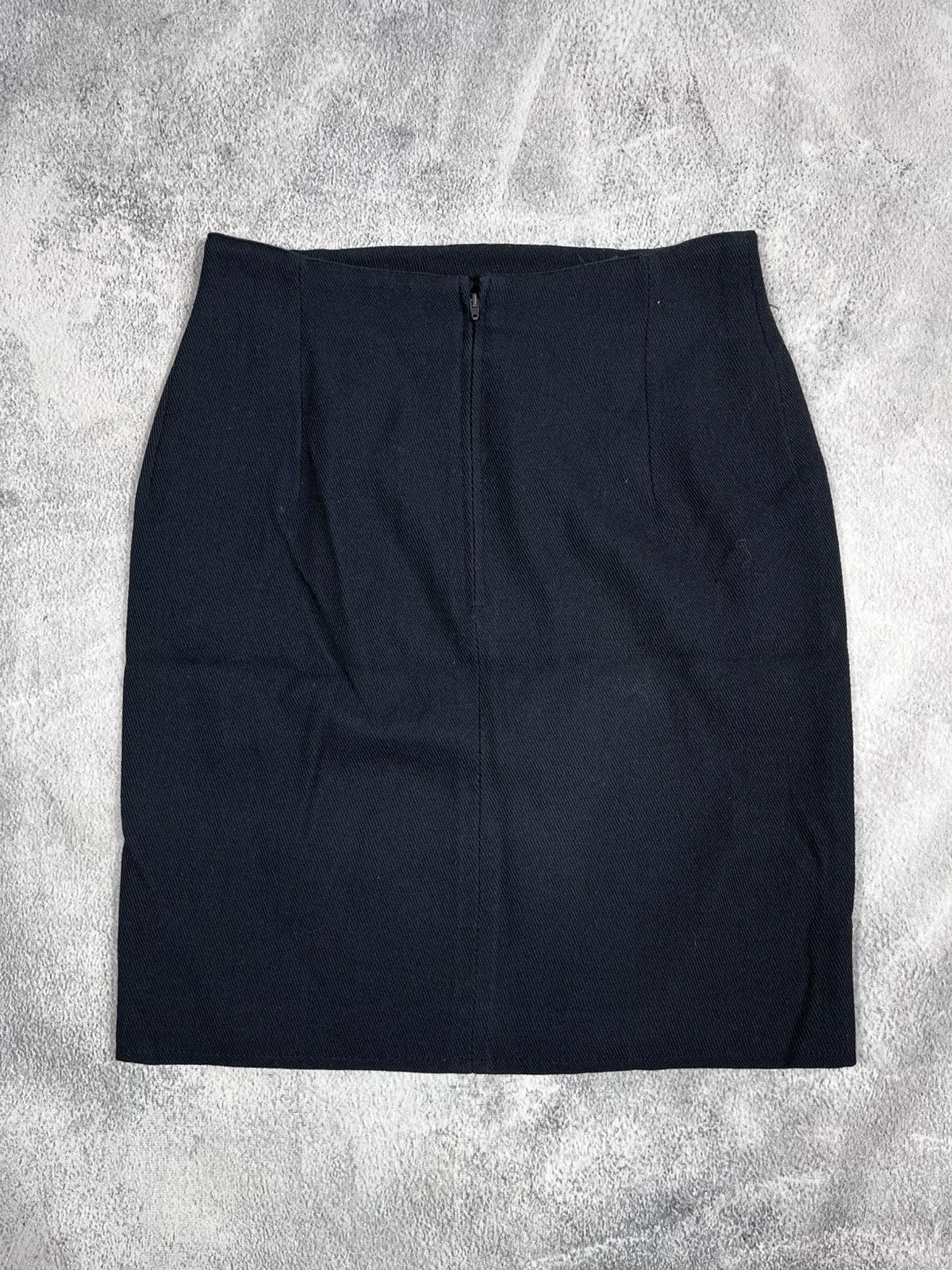 Emporio Armani Vintage 90s Emporio Armani retro skirt old money streetwear Size 28" / US 6 / IT 42 - 1 Thumbnail