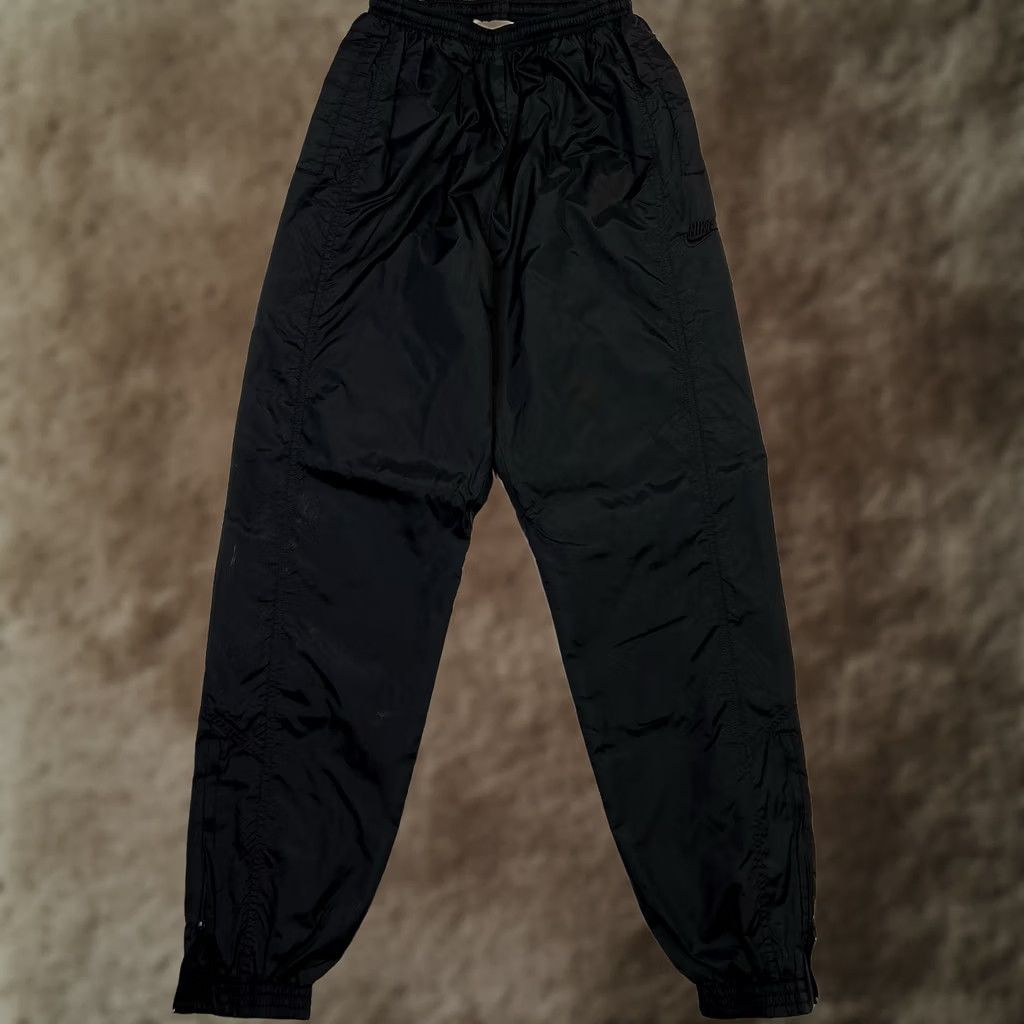 Nike VINTAGE Nike Jogger Track Pants Womens S Black Lined Windbreaker Zip Ankle Size 28" / US 6 / IT 42 - 1 Thumbnail