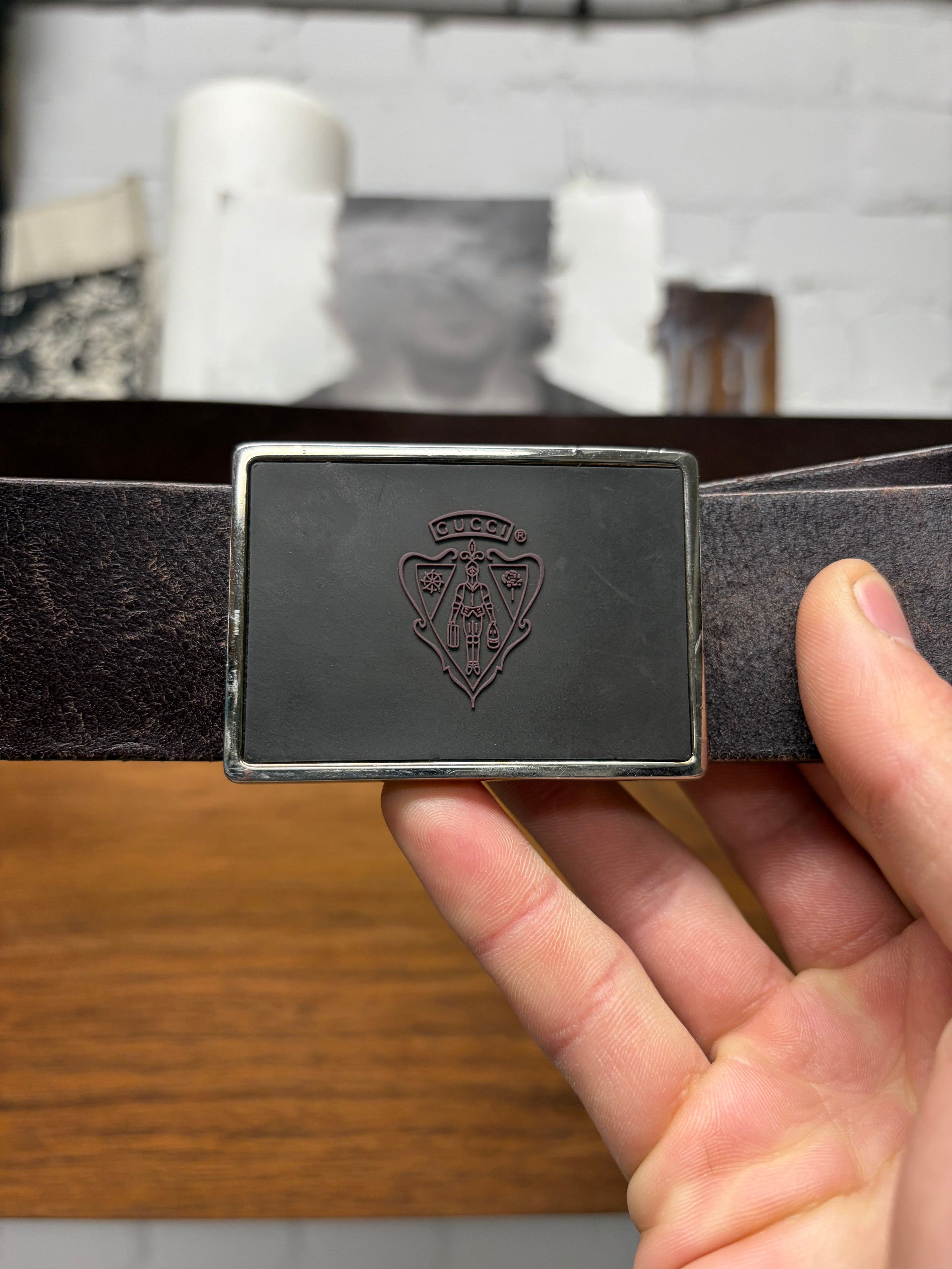 Gucci 2000s Gucci ‘Crest Logo’ Brown Square Buckle Leather Belt Size ONE SIZE - 2 Thumbnail