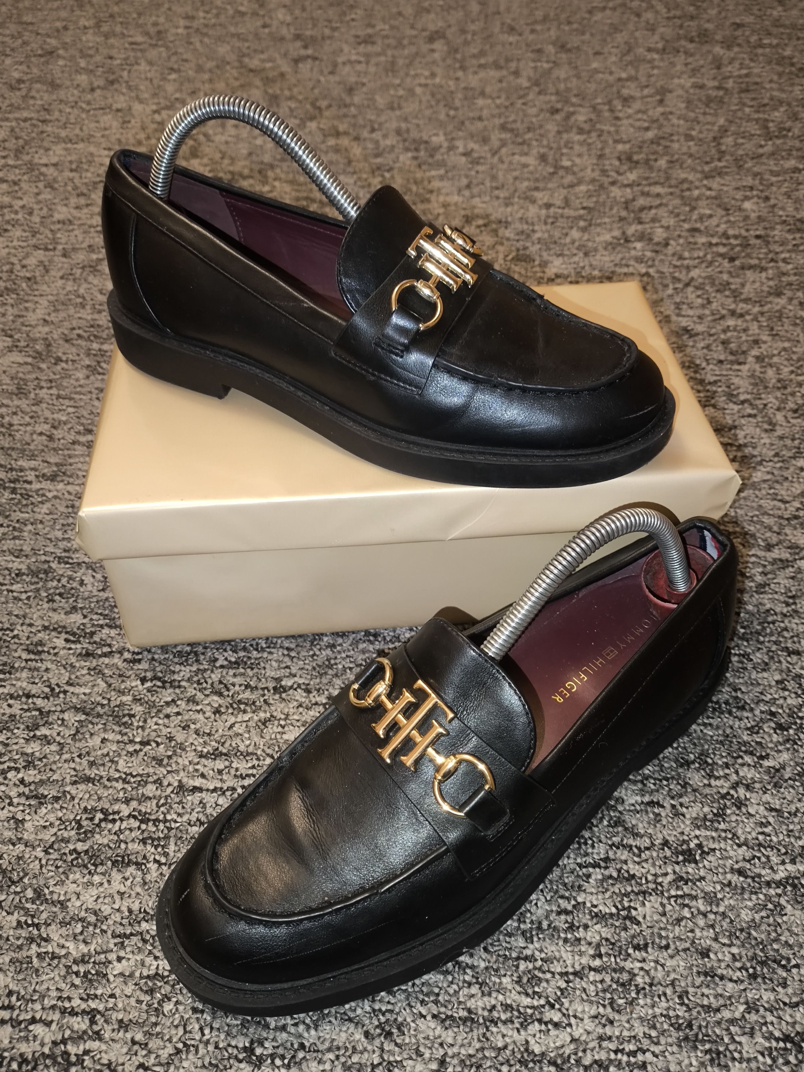 Tommy Hilfiger Tommy Hilfiger Chain Loafers Leather EU 38.5 Size US 8.5 / IT 38.5 - 2 Thumbnail