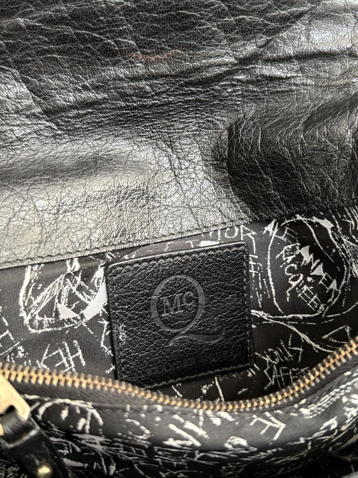 Alexander McQueen Alexander McQueen Black Leather Crossbody Bag Skull Logo Size ONE SIZE - 13 Thumbnail