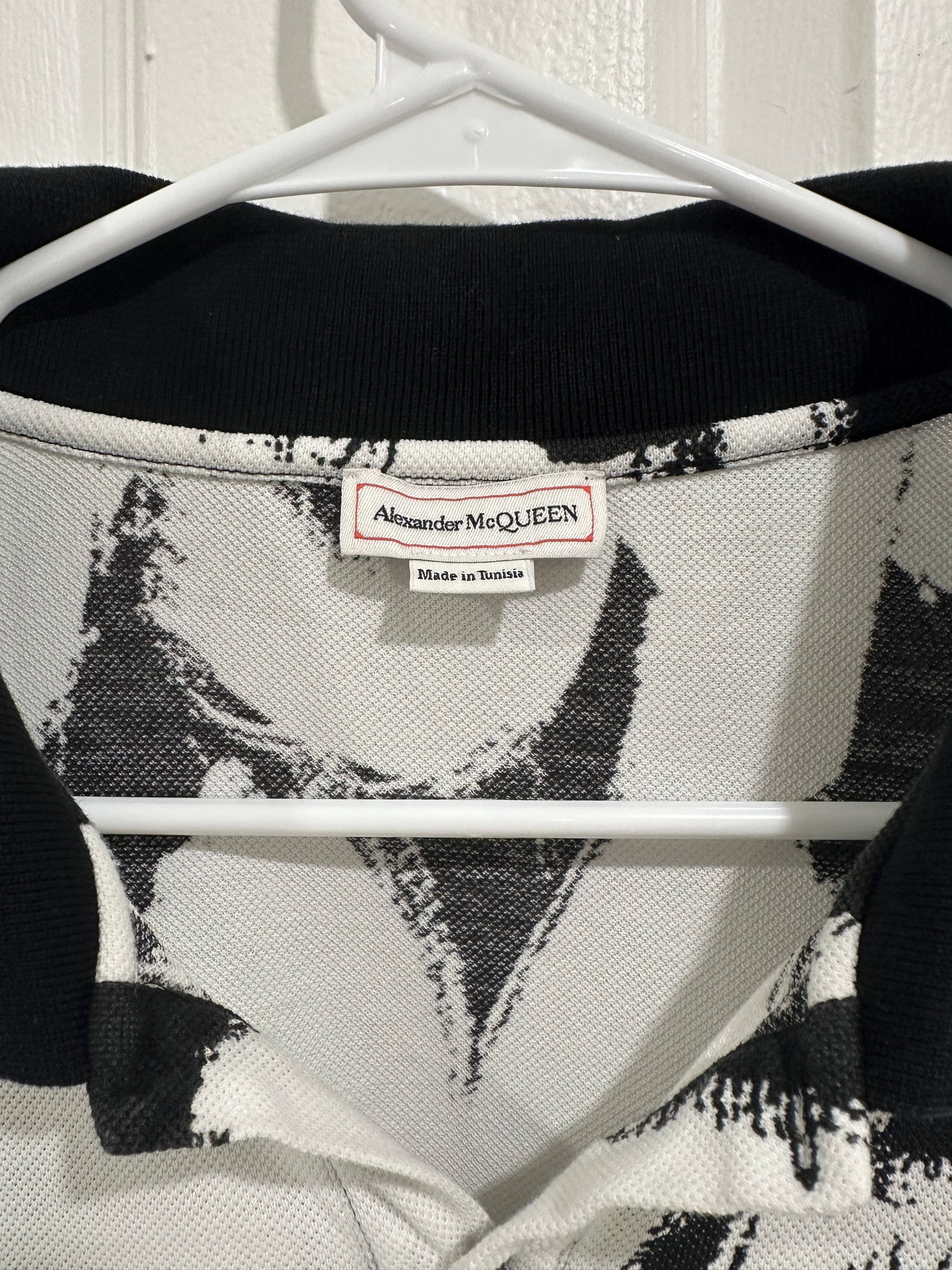 Alexander McQueen Alexander McQueen Graffiti Print Polo Size US XL / EU 56 / 4 - 2 Thumbnail