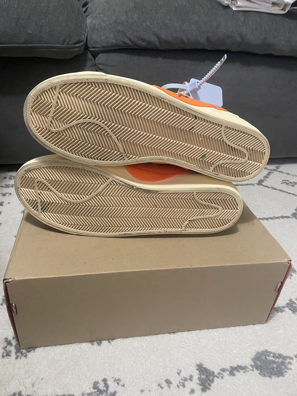 Off-White Off-white blazers, beige Size US 10 / EU 43 - 10 Thumbnail
