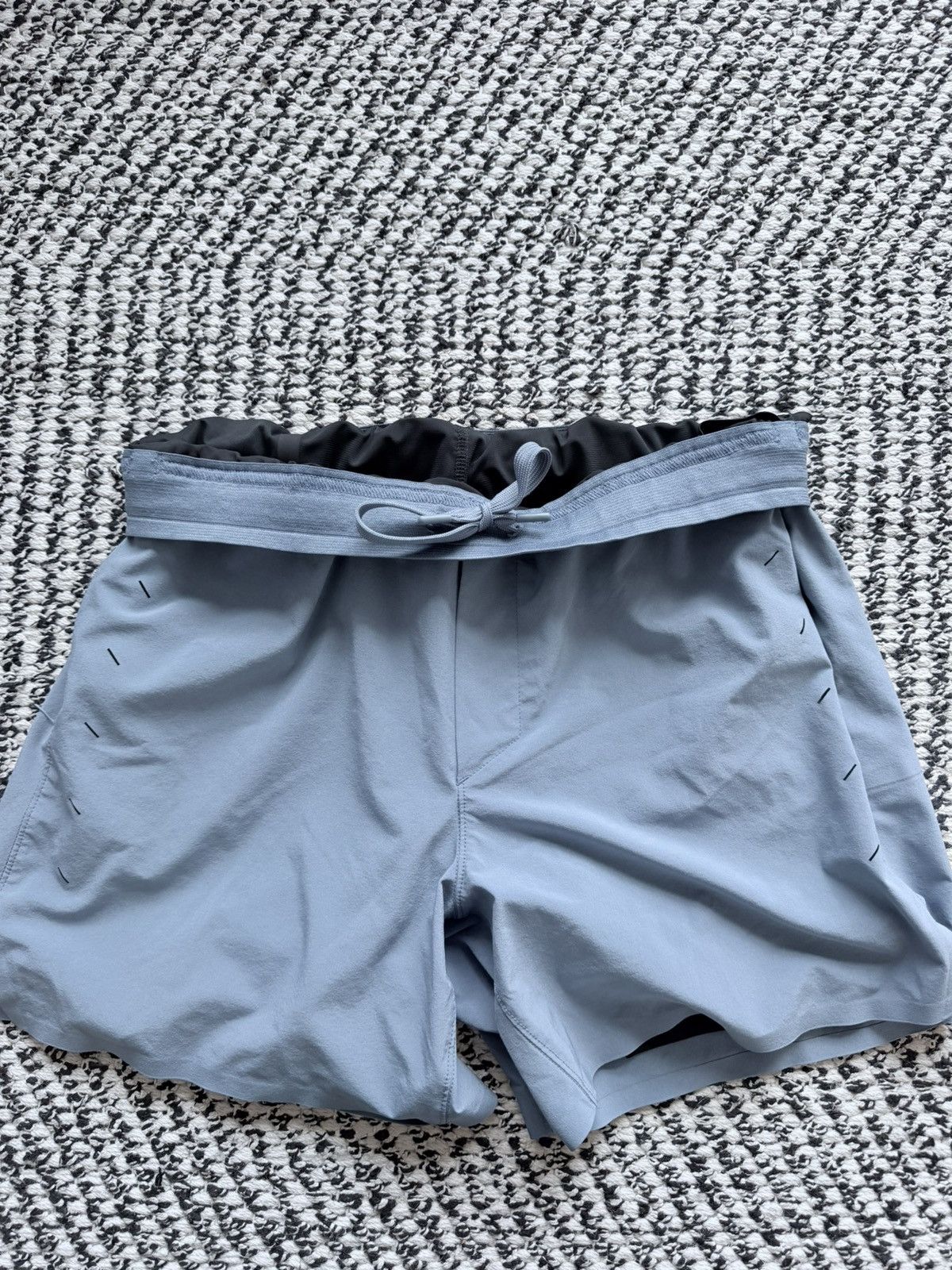 Ten Thousand Ten Thousand Admiral Blue 5” Workout Shorts Size US 29 - 5 Thumbnail