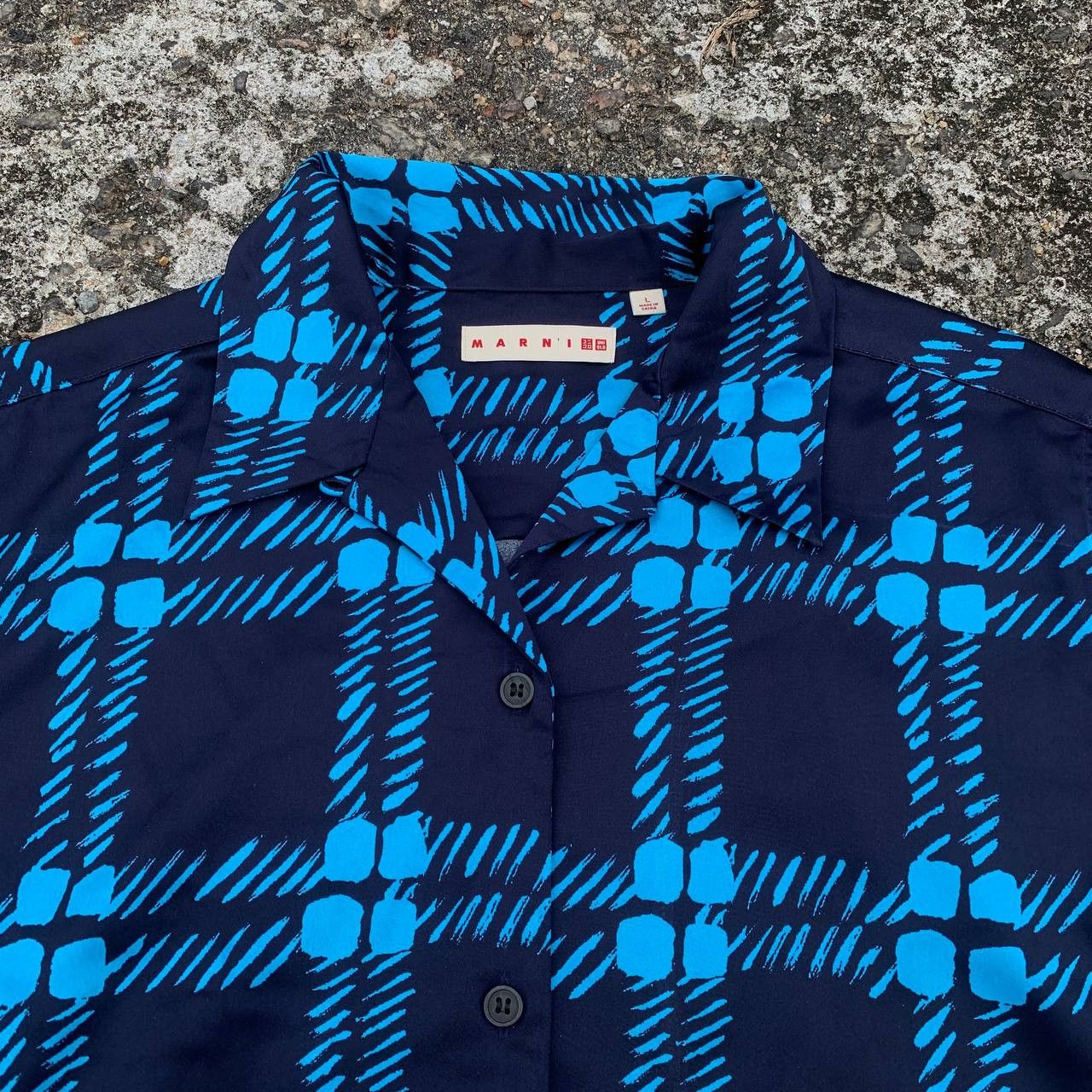 Marni × Uniqlo UNIQLO x MARNI Silk Short Sleeve Shirt Size L / US 10 / IT 46 - 3 Thumbnail