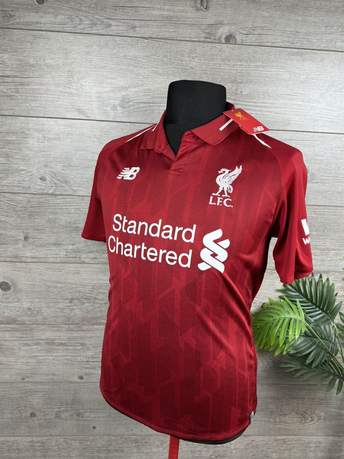 New Balance New Balance Liverpool 2018/19 Home Horley 21 Football Size US S / EU 44-46 / 1 - 4 Thumbnail