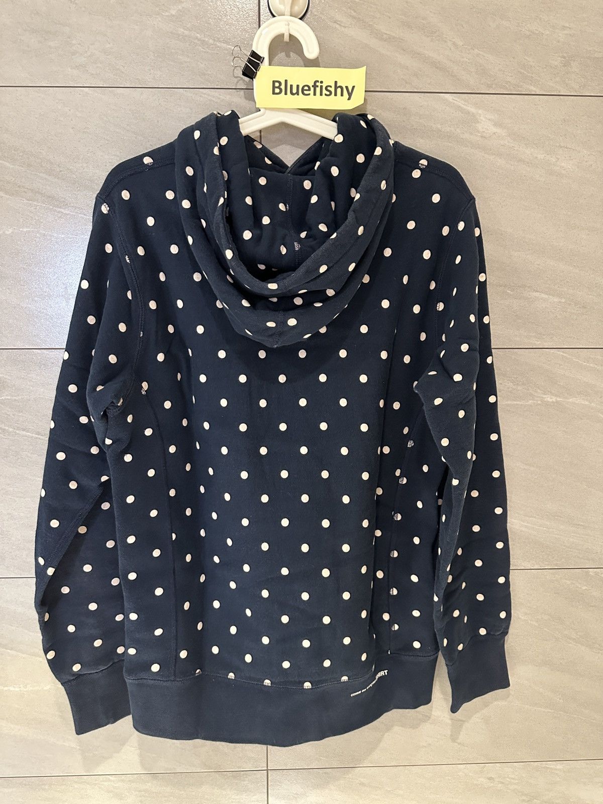 Cdg box logo hoodie polka dot best sale