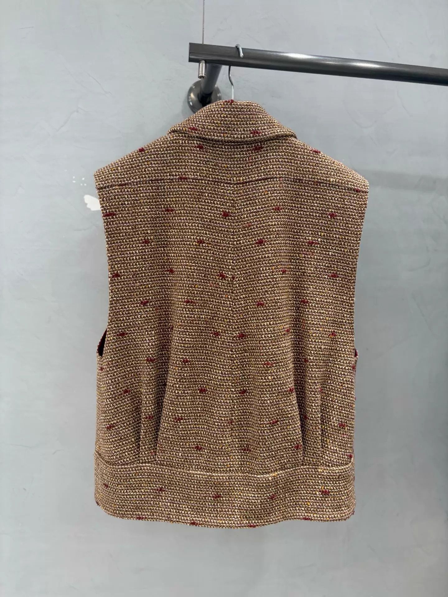 Chanel Chanel 23A Dakar Women's Tweed Vest Deadstock 36 Size XS / US 0-2 / IT 36-38 - 6 Thumbnail
