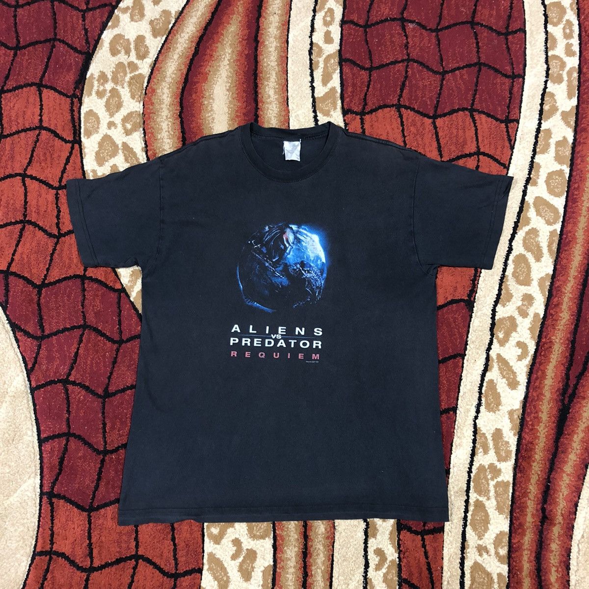 Band Tees Vintage 2007 Aliens Vs Predator Requiem Movie Promo Shirt Size US L / EU 52-54 / 3 - 2 Thumbnail