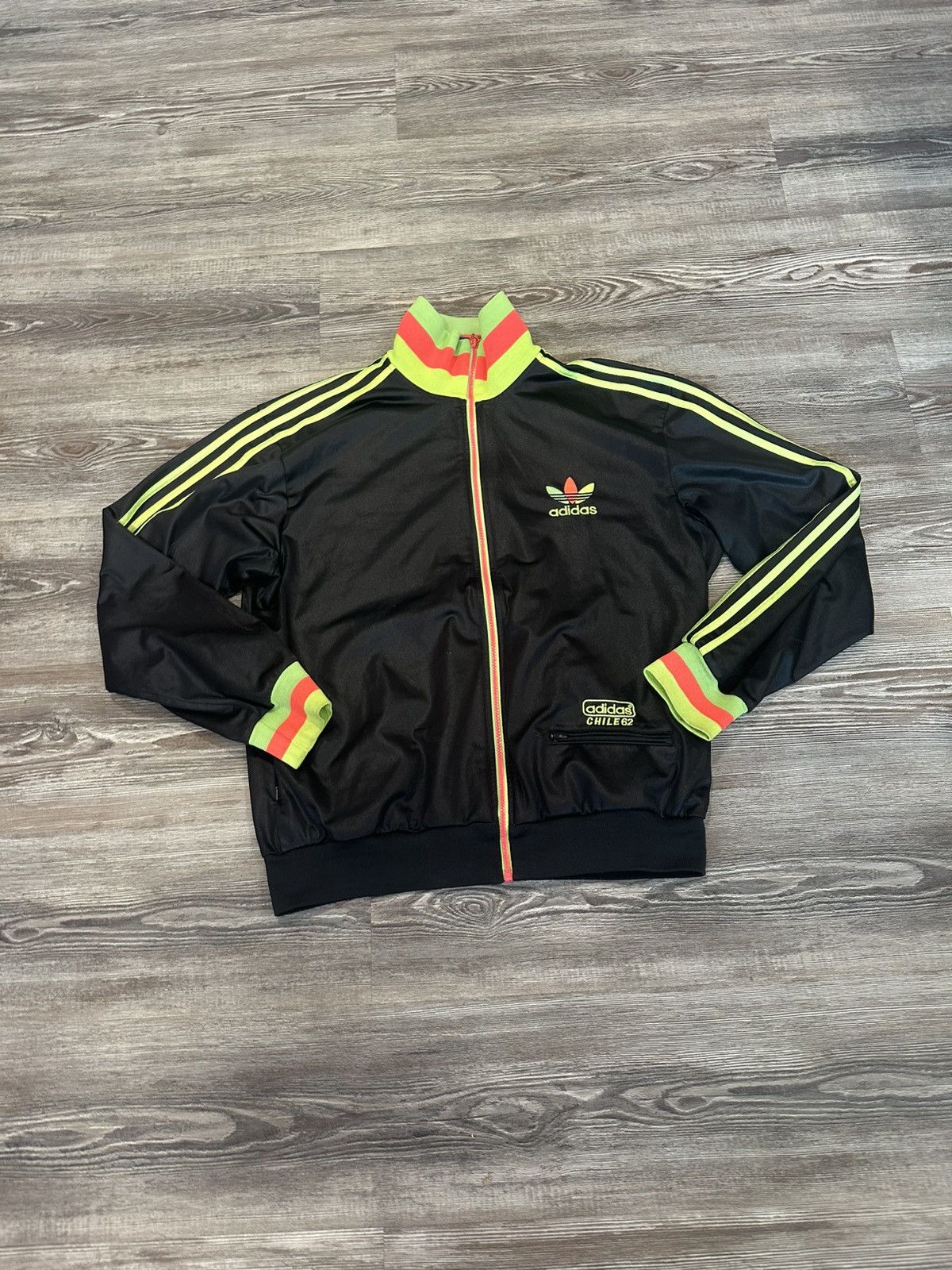 Vintage Adidas Originals Chile 62 size L