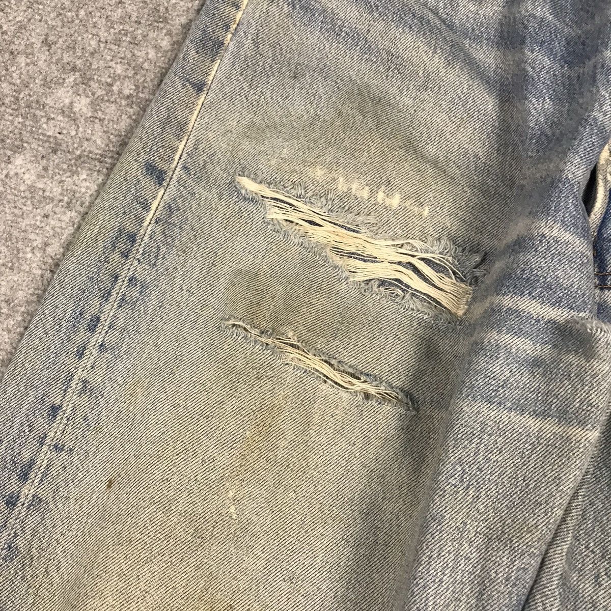 Levi's Vintage Clothing × Vintage Levi’s 501xx distressed denim jeans pants Size US 34 / EU 50 - 6 Thumbnail