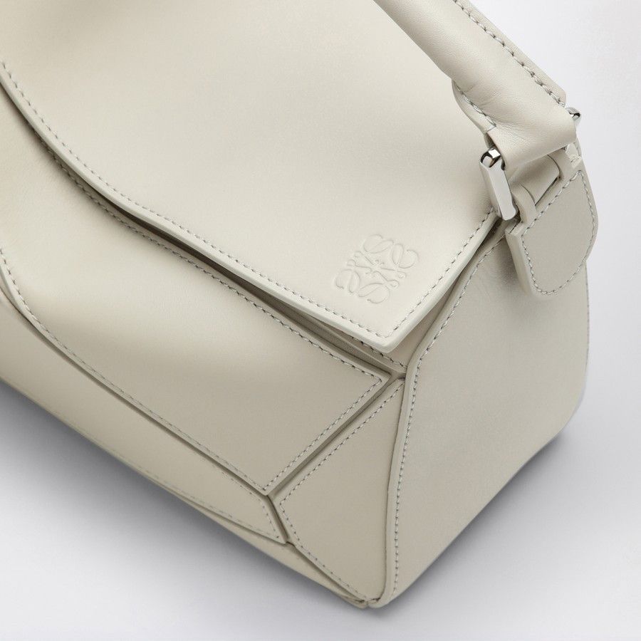 Loewe o1d2blof0824 Size: OS / Small Puzzle Bag in White Size ONE SIZE - 5 Thumbnail
