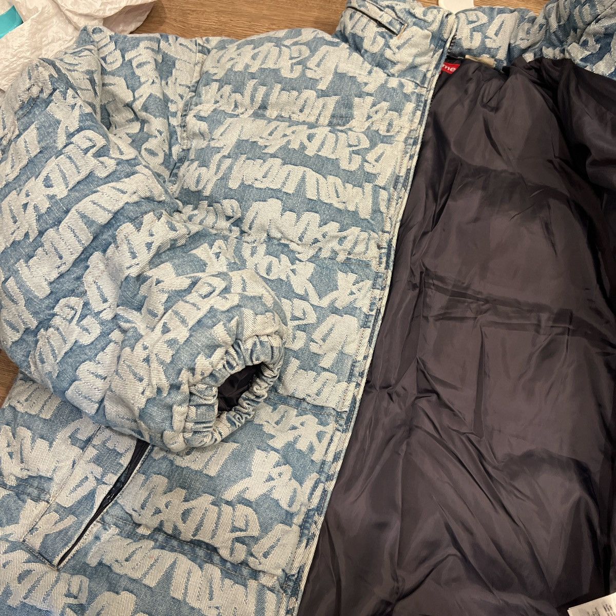 Supreme Supreme Fat Tip Jacquard Denim Puffer Jacket Size US M / EU 48-50 / 2 - 4 Thumbnail