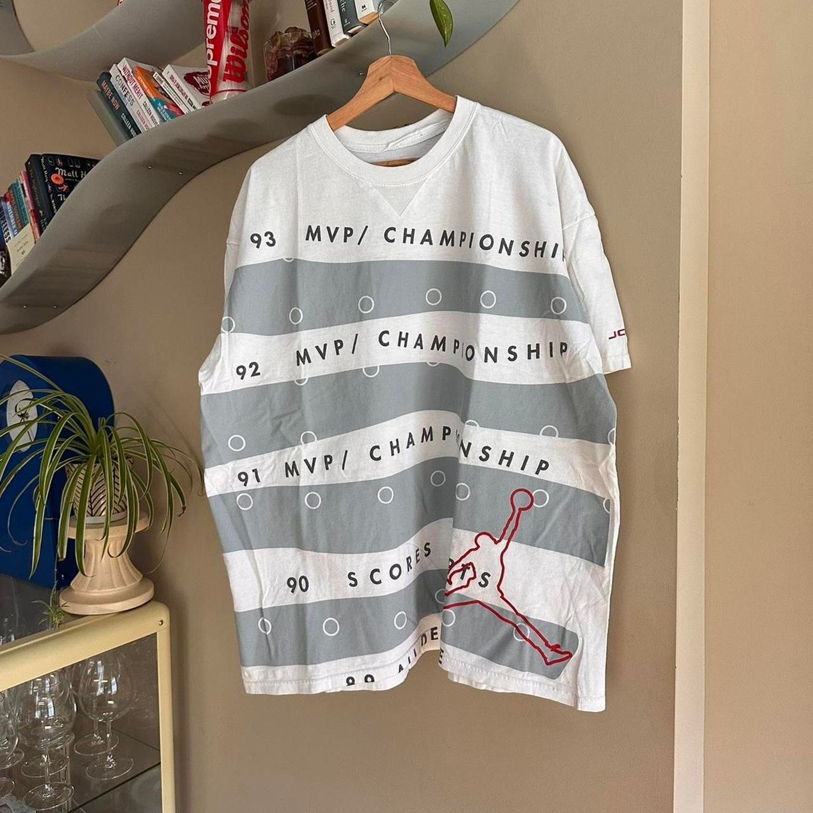 Jordan Brand × Vintage Vintage Michael Jordan MVP Shirt Size US XL / EU 56 / 4 - 1 Thumbnail