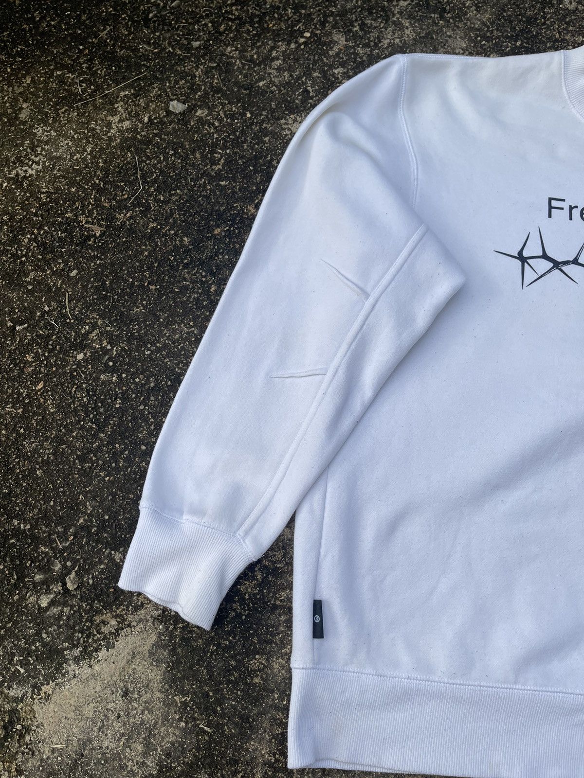 GU × Jun Takahashi × Undercover GU Undercover "Freedom Noise" Sweatshirt (White) Size US L / EU 52-54 / 3 - 5 Thumbnail