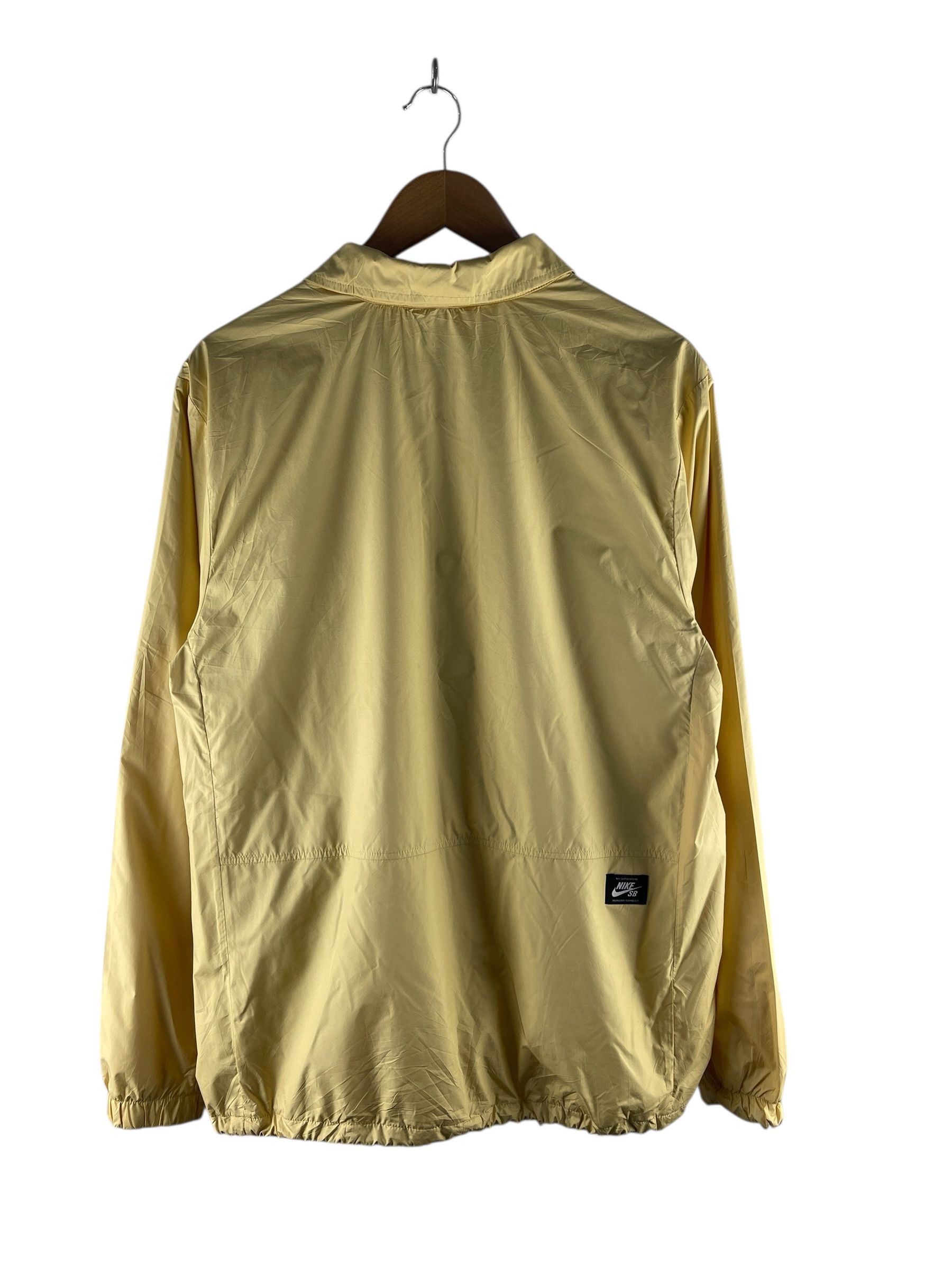 Nike Nike SB Yellow Coach Jacket Size US XL / EU 56 / 4 - 2 Thumbnail