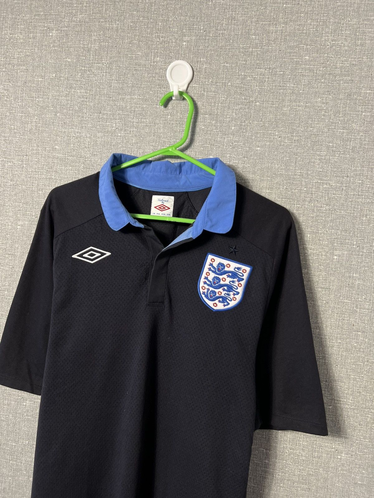 Umbro × Vintage England 2011 Away Football Kit 2012 Soccer Jersey Size US L / EU 52-54 / 3 - 2 Thumbnail