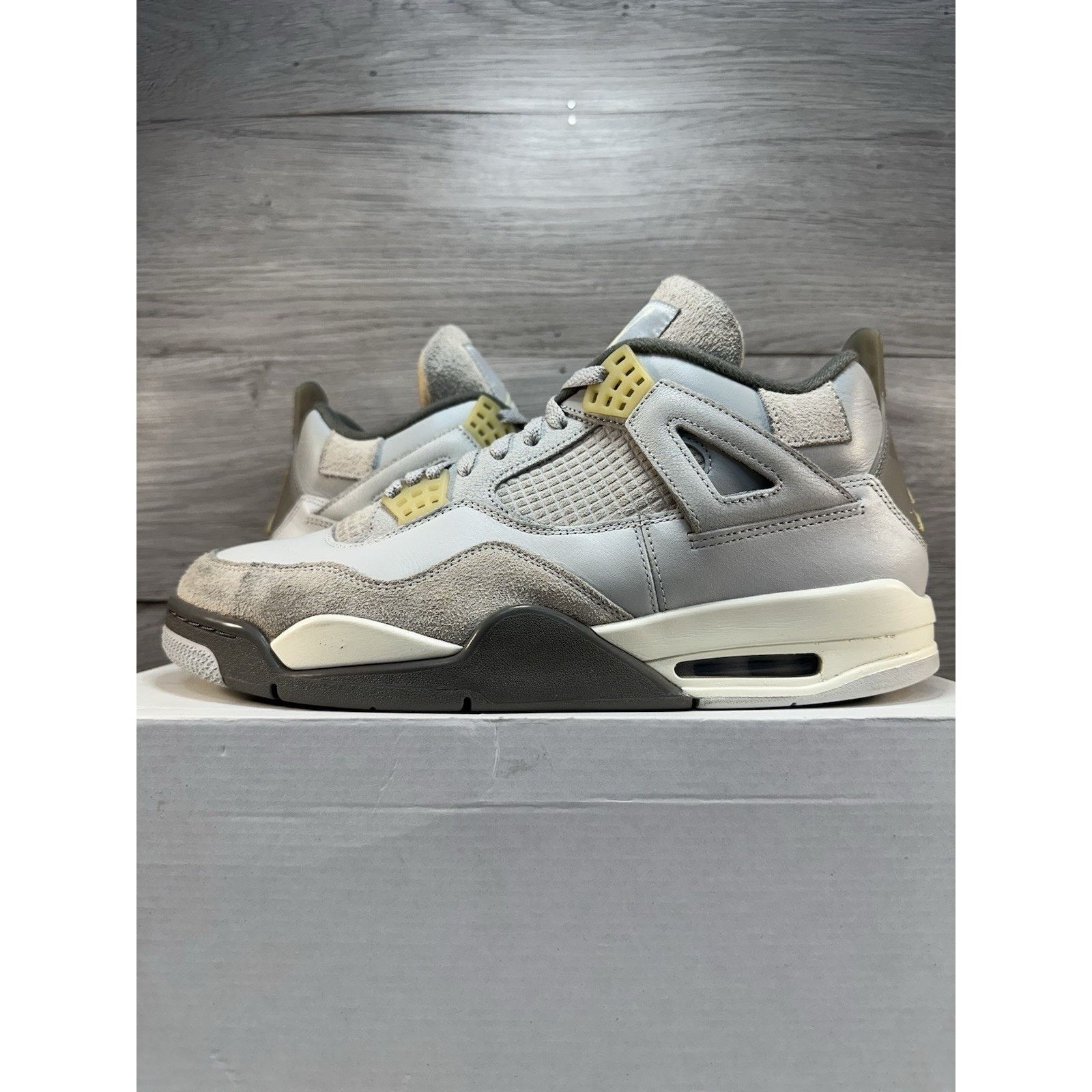 Jordan Brand Jordan 4 Retro SE Craft - Size 12 Size US 12 / EU 45 - 1 Thumbnail