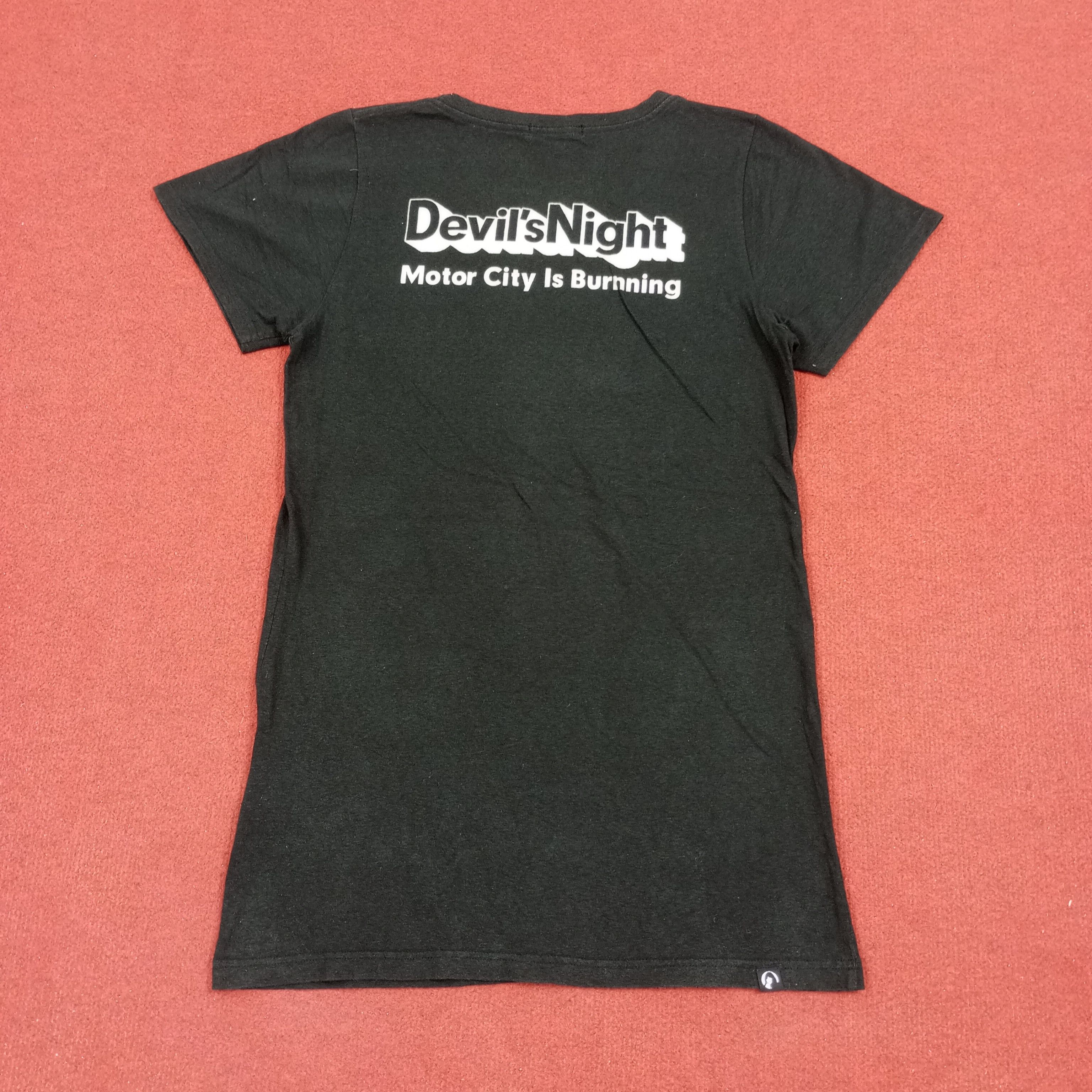 Hysteric Glamour × Japanese Brand × Vintage Hysteric Glamour Japanese Brand Fashion Style Tshirt Size S / US 4 / IT 40 - 3 Thumbnail