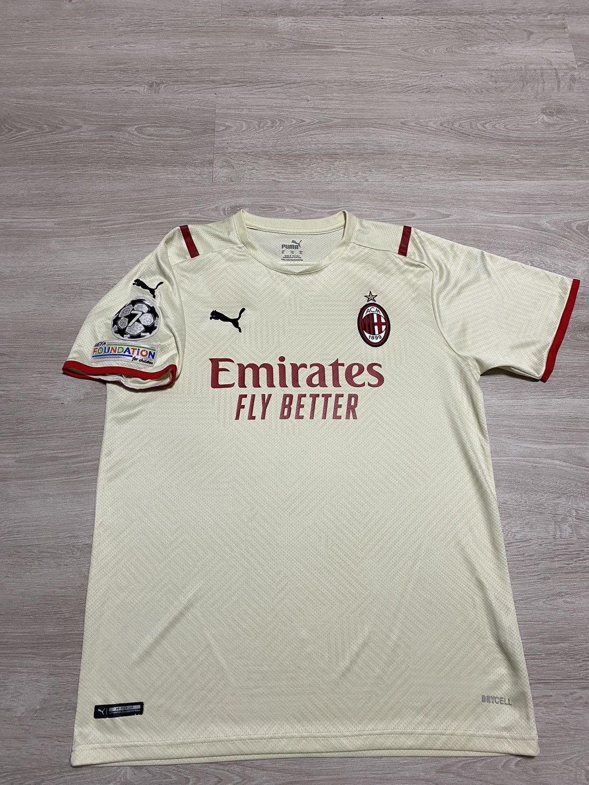 Puma Puma Jersey AC Milan Patch Liga Champions 2021/22 size L Size US L / EU 52-54 / 3 - 2 Thumbnail