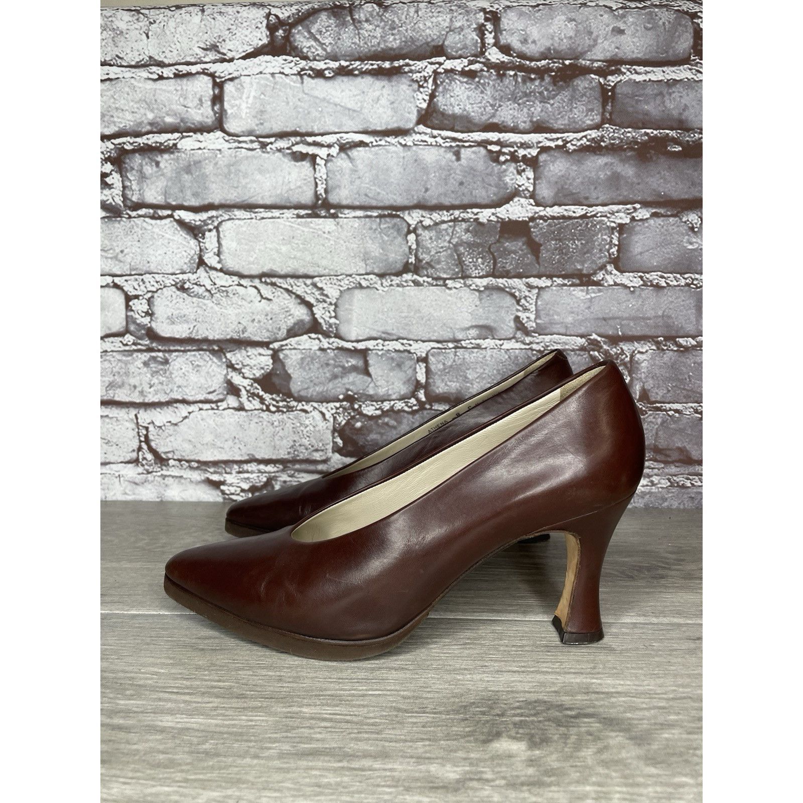 Bally Bally Athena Brown Leather Pointed Toe Pumps Dress Heels Wom Size US 8 / IT 38 - 22 Thumbnail