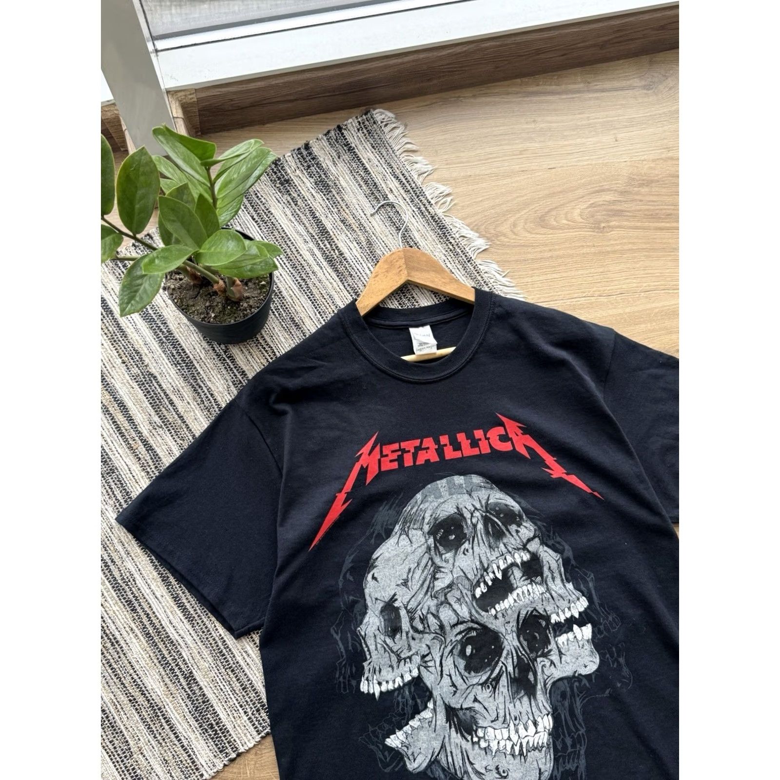 Vintage VINTAGE Metallica T-SHIRT Mens Size L Black Short Sleeve Graphic Print Rock Band USA 90s Decade Vintage Clothes Mens Size US L / EU 52-54 / 3 - 3 Thumbnail