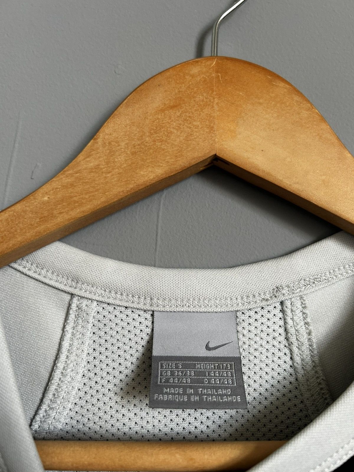 Nike × Vintage Nike Vintage Air Max Big Logo T-shirt Size US S / EU 44-46 / 1 - 5 Thumbnail