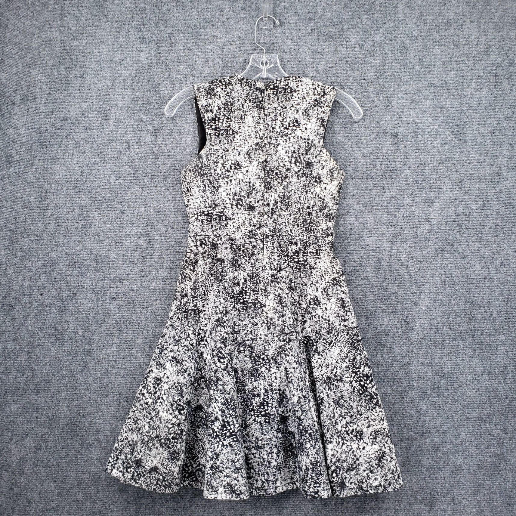 Rebecca Taylor Rebecca Taylor Dress Women 0 Black A-Line Mini Fit & Flare Tank Dress V-Neck Sleeveless Zip Dress Casual Party/Cocktail Size XS / US 0-2 / IT 36-38 - 2 Thumbnail