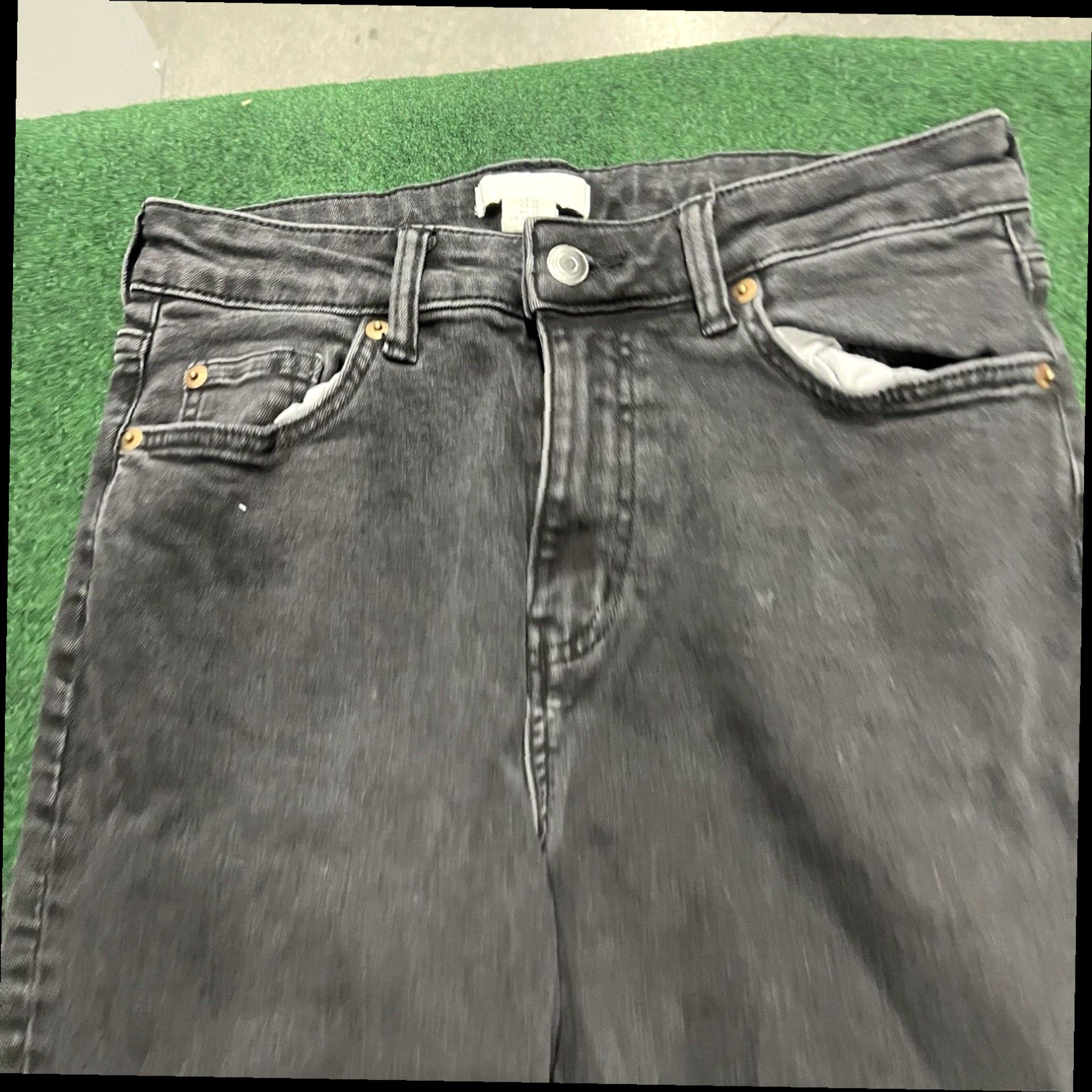 H&M H&M jeans womens size 10 regular skinny black mid rise stretch Size 32" / US 10 / IT 46 - 4 Thumbnail