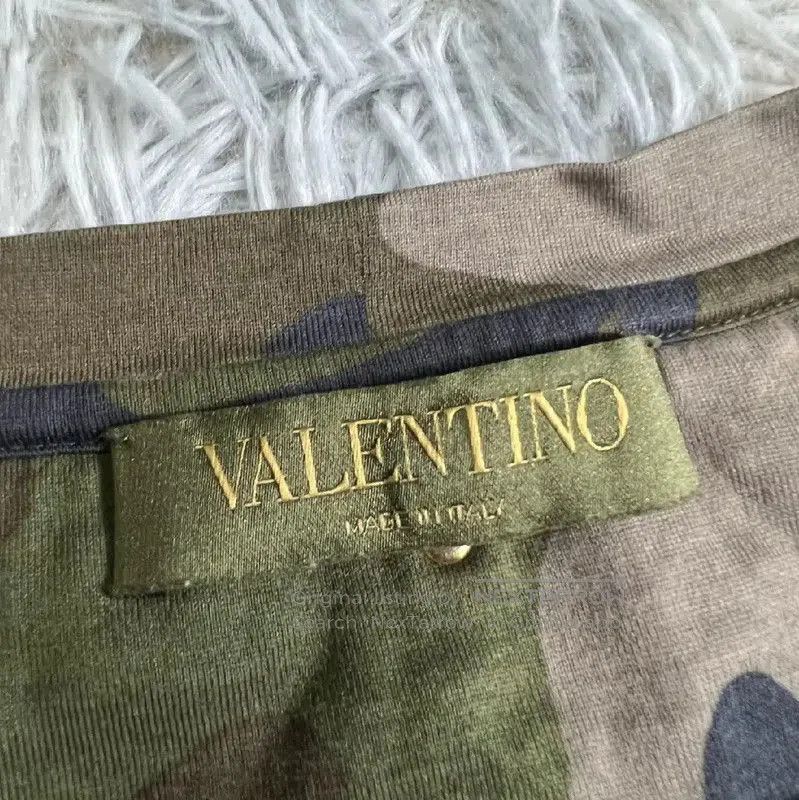 Valentino Valentino Camouflage Print Cotton T-Shirt . Size US M / EU 48-50 / 2 - 3 Thumbnail