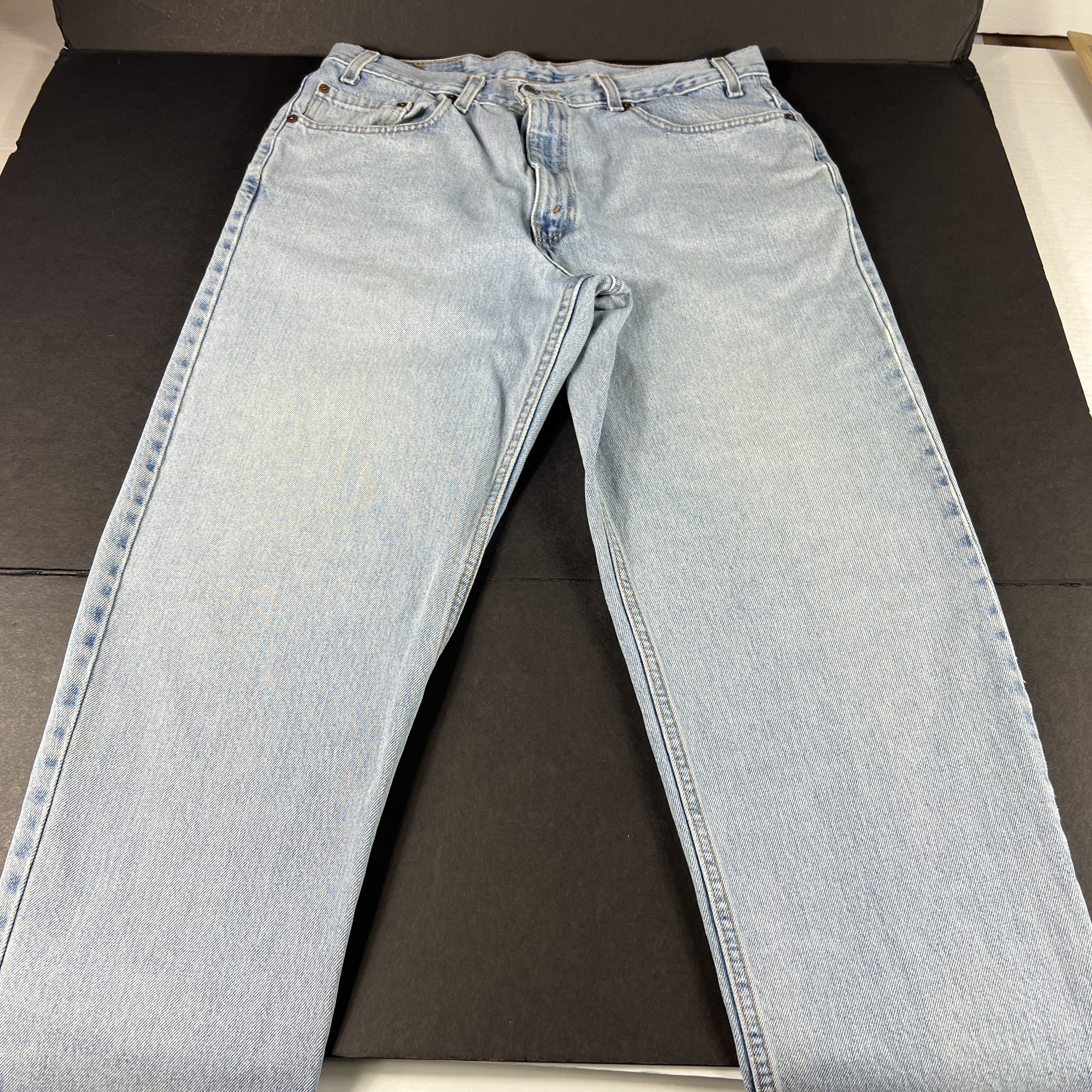 Levi's × Vintage Y2K Levi's Jeans 550 Relaxed Light Blue Faded Cotton Denim Size US 35 - 1 Thumbnail