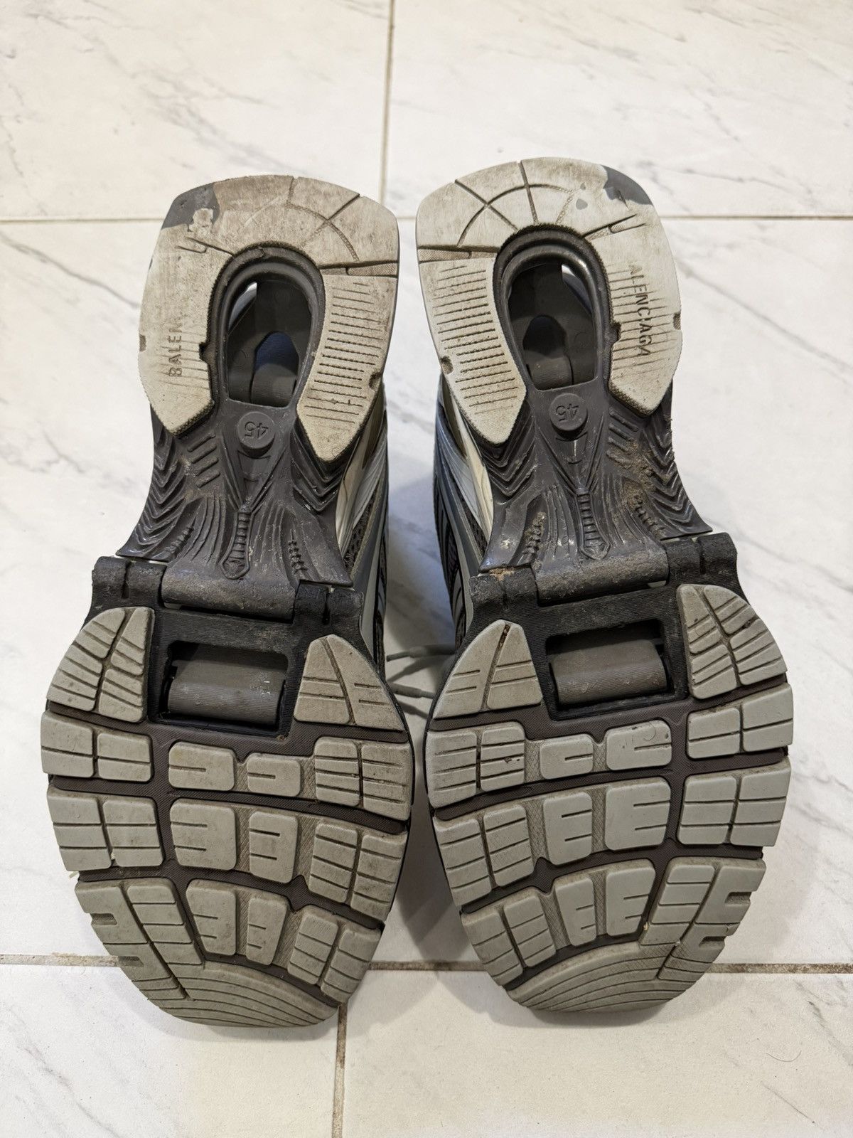 Balenciaga Balenciaga Expanders Size US 12 / EU 45 - 4 Thumbnail