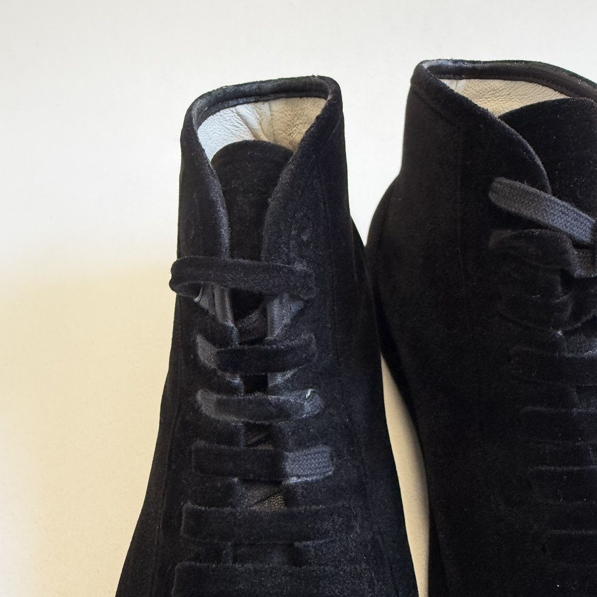 Maison Margiela A/W 09 Black ‘Flocked Velvet’ Sneakers Size US 8 / EU 41 - 8 Thumbnail