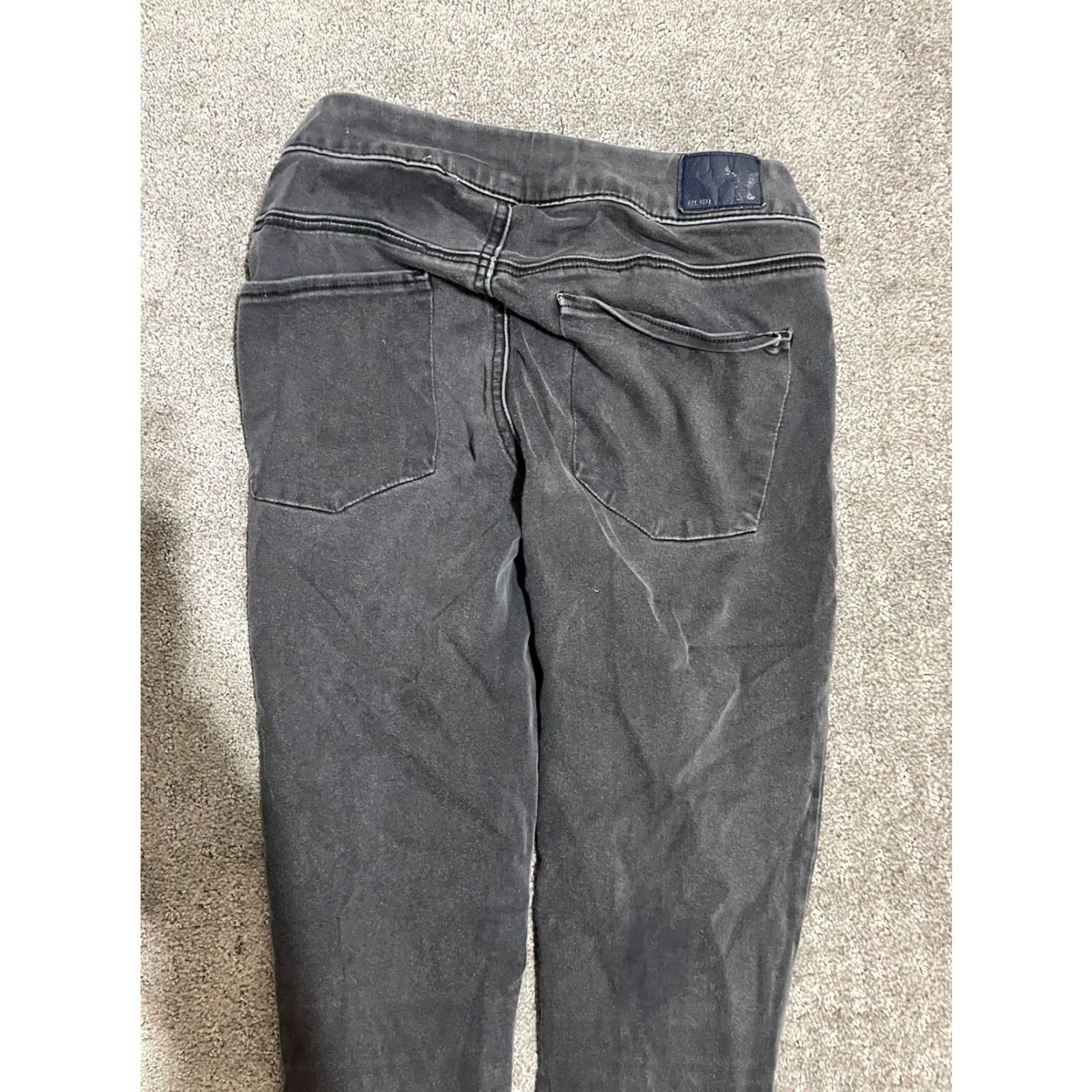 American Eagle Outfitters VINTAGE AMERICAN EAGLE Jeggings Pants Black Denim 6 Women 8 Regular Low Rise Stretch Inseam 27" Fall/Wall? (no, avoid extra). Size 30" / US 8 / IT 44 - 4 Thumbnail