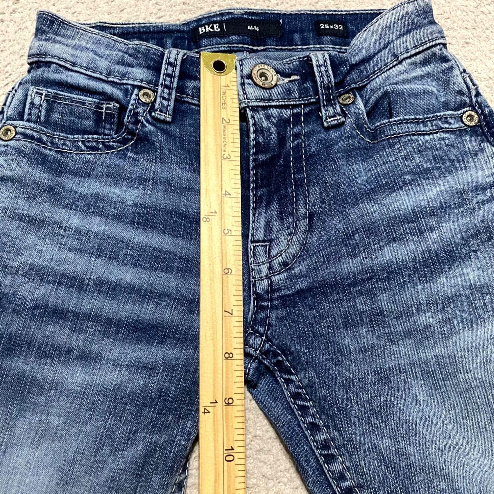 Vintage Item Specifications: Closure: Zipper, Button Size US 26 / EU 42 - 7 Thumbnail
