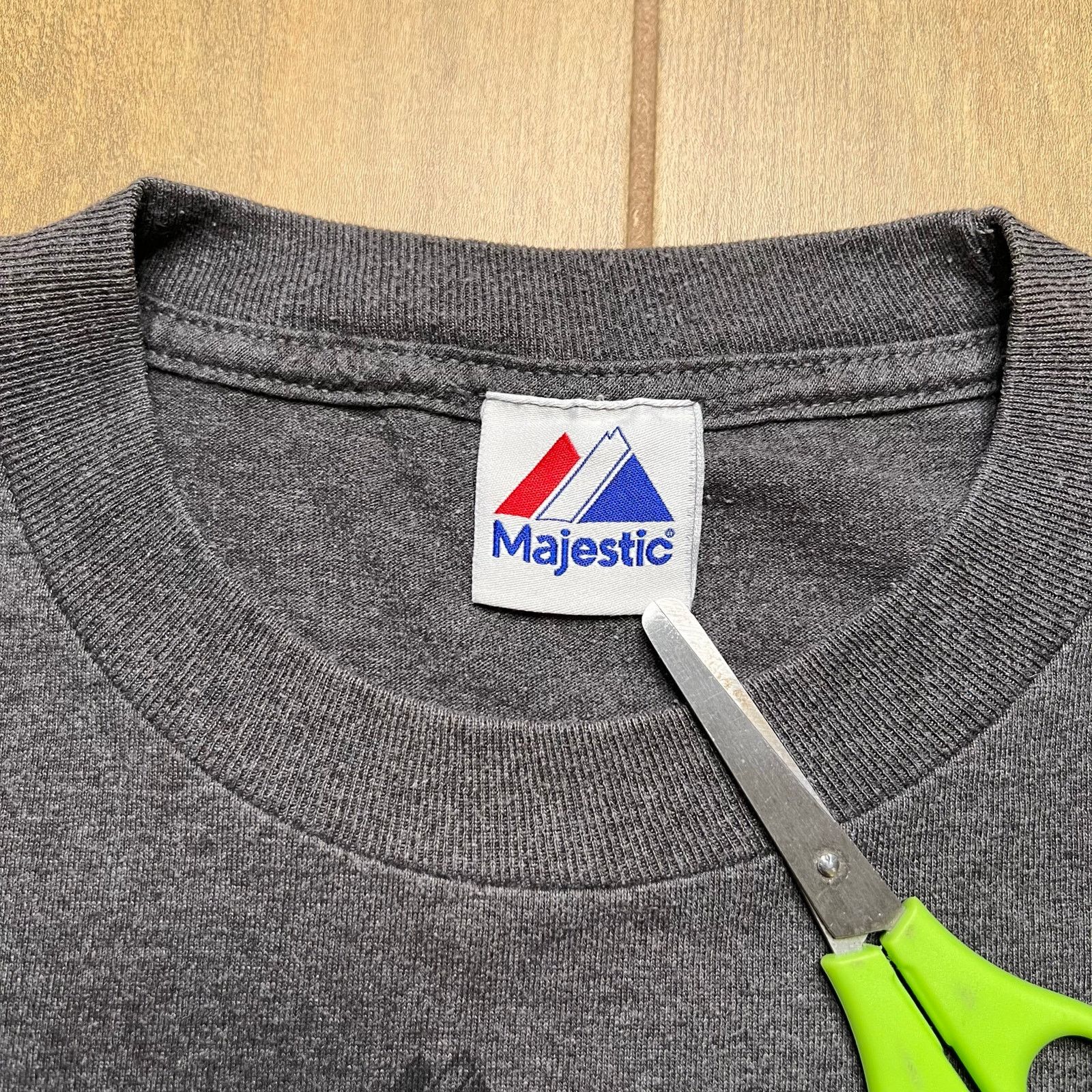 Majestic Vintage Majestic Texas Rangers gray cotton t-shirt Sz M/L Size US L / EU 52-54 / 3 - 3 Thumbnail