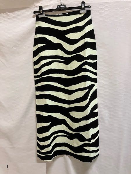 Jil Sander o1loc1c1224 Skirt in Black & White Size 28" / US 6 / IT 42 - 1 Preview