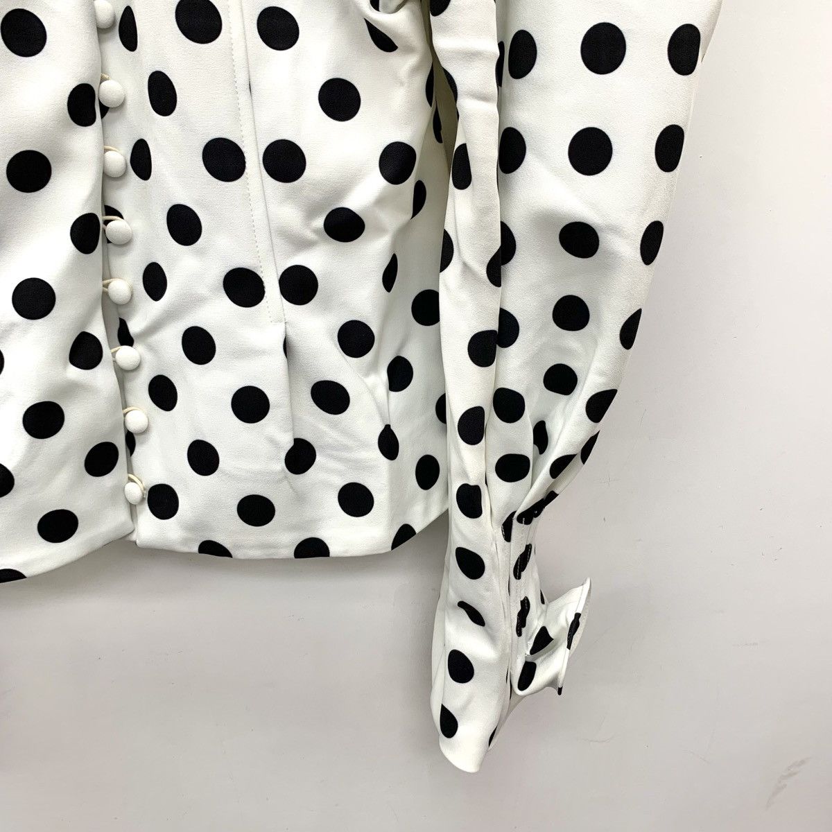 Jacquemus Jacquemus Polka Dot Single-breasted Long Sleeve Shirt K26WX Size M / US 6-8 / IT 42-44 - 4 Thumbnail