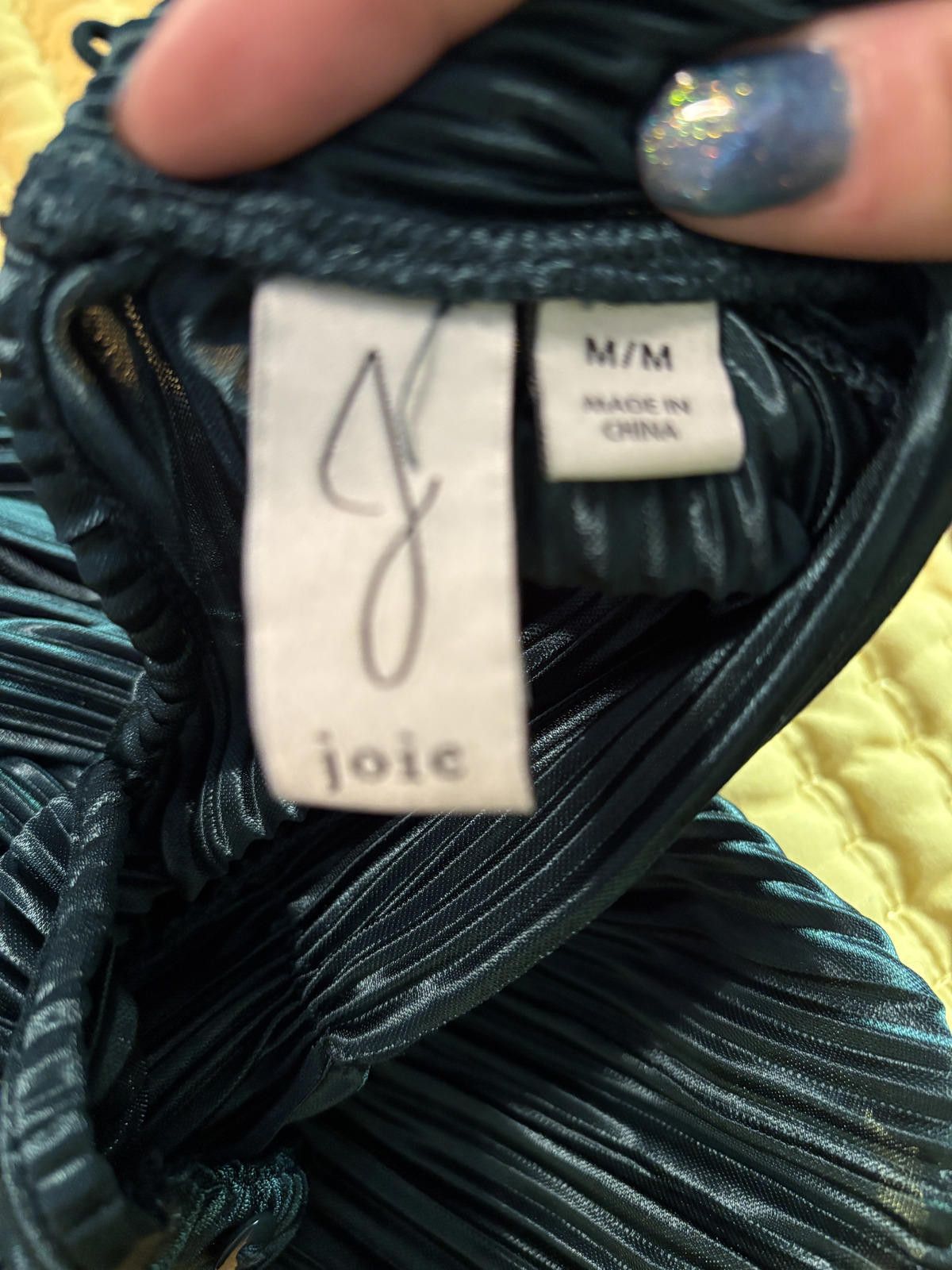 Jones New York JOIE Long Sleeve Pleated Blouse in Dark Green Size S / US 4 / IT 40 - 5 Thumbnail