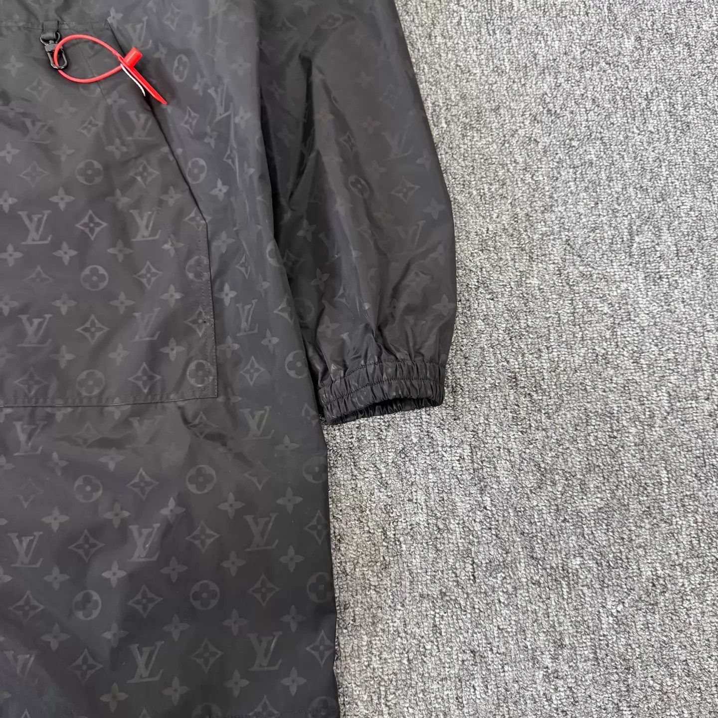 Louis Vuitton LV Pin Monogram Allover Mid-Length Hooded Jacket 50 99 New Size US M / EU 48-50 / 2 - 5 Thumbnail