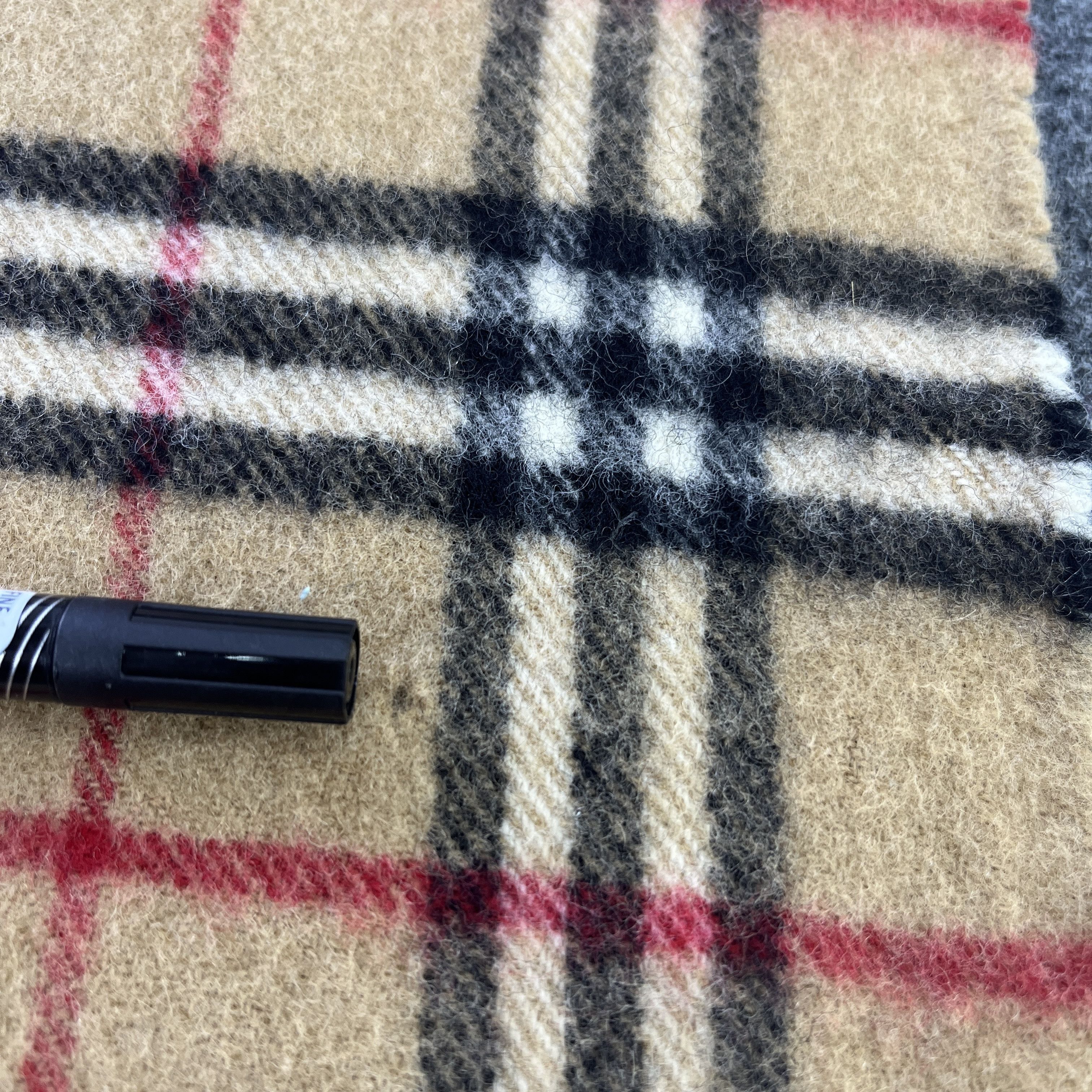 Burberry Vintage Burberry Scarf / Muffler / Neckwear T743 Size ONE SIZE - 8 Thumbnail