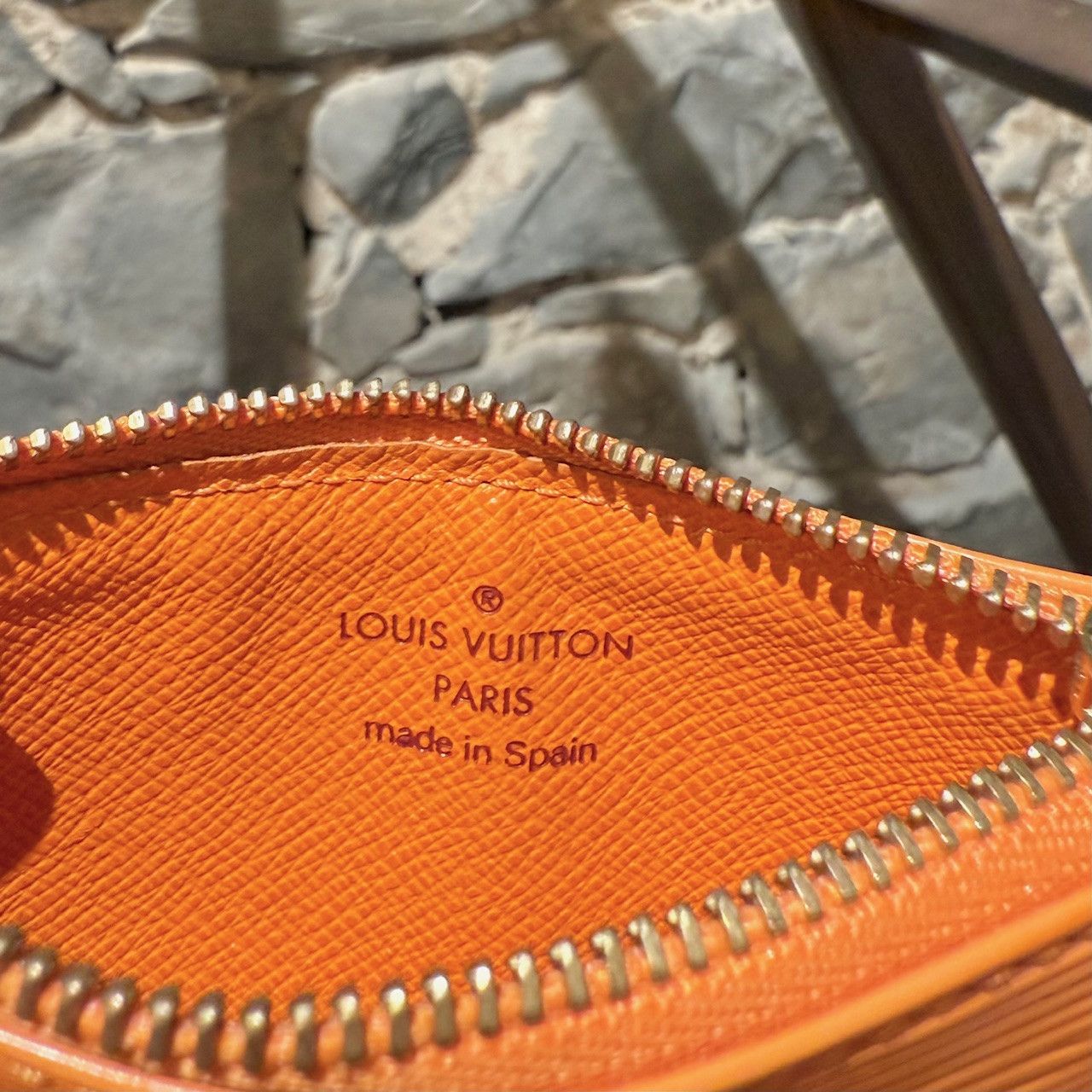 Louis Vuitton Louis Vuitton Vintage 2003 Orange Epi Leather Zip Key Pouch Size ONE SIZE - 14 Thumbnail