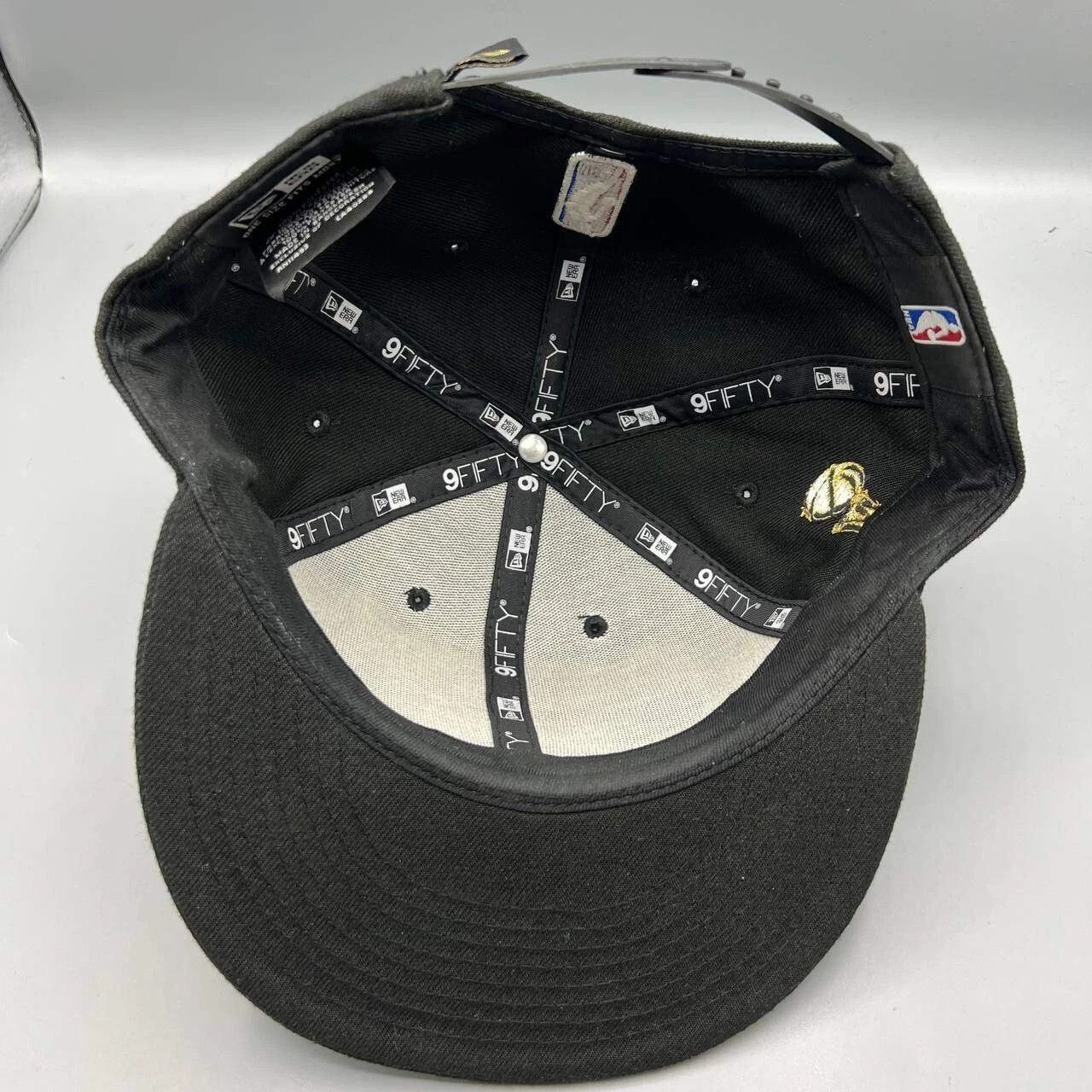 New Era Los Angeles LA Lakers Hat Men 2020 NBA Champions Snap Back Size ONE SIZE - 2 Thumbnail